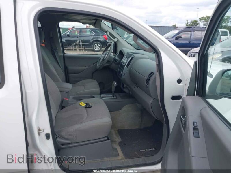 2016 Nissan FRONTIER (VIN 1N6AD0ER7GN764504) — фото 5 из 16