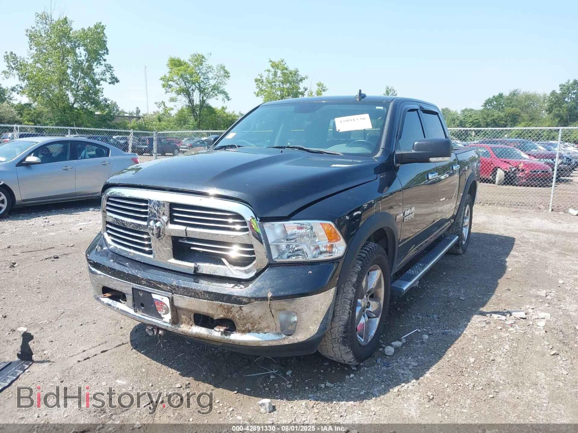2015 RAM 1500 - VIN: 3C6RR7LT5FG711457 - Фото 2