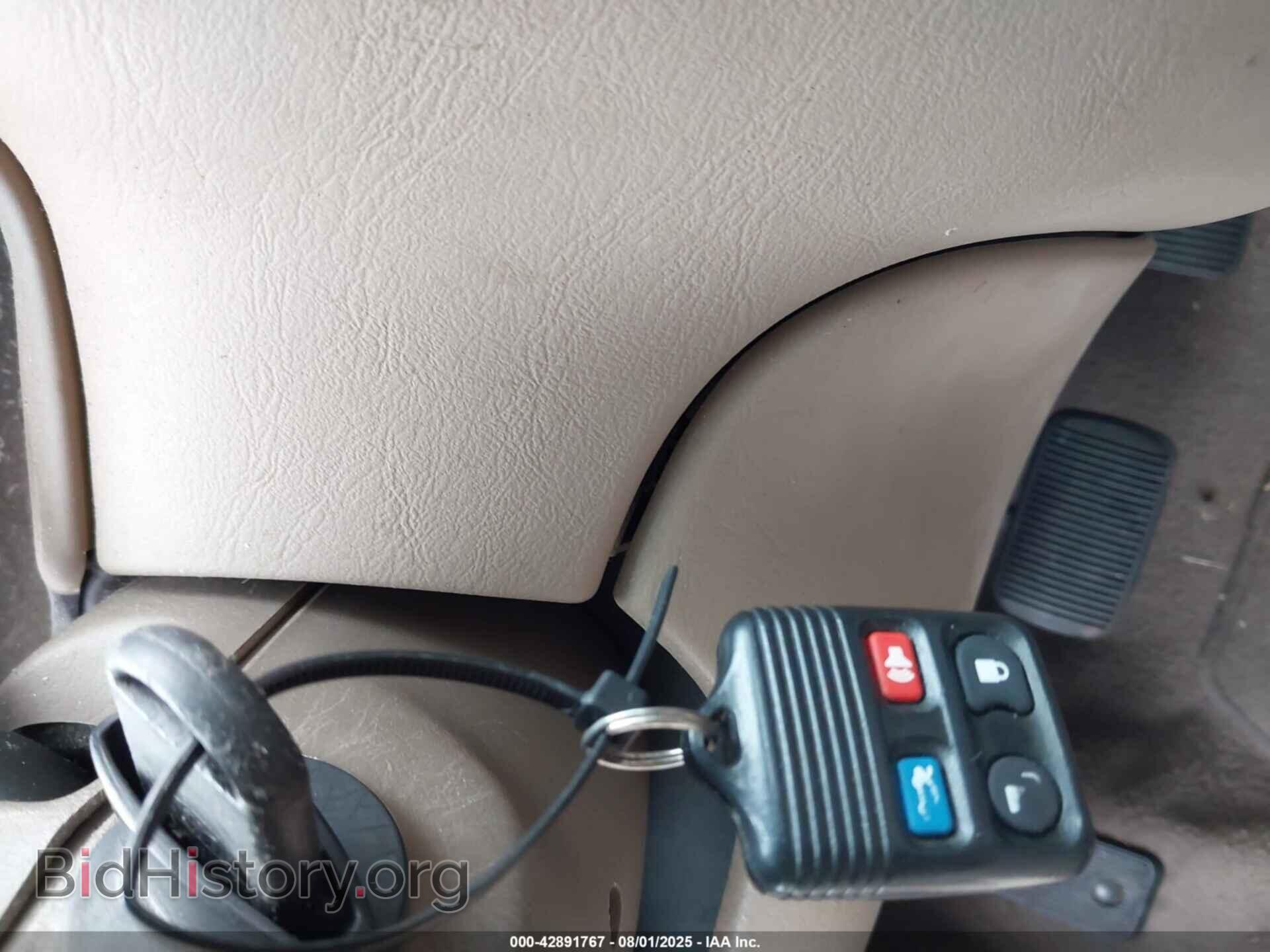 2005 FORD TAURUS - VIN: 1FAFP53285A239996 - Фото 11