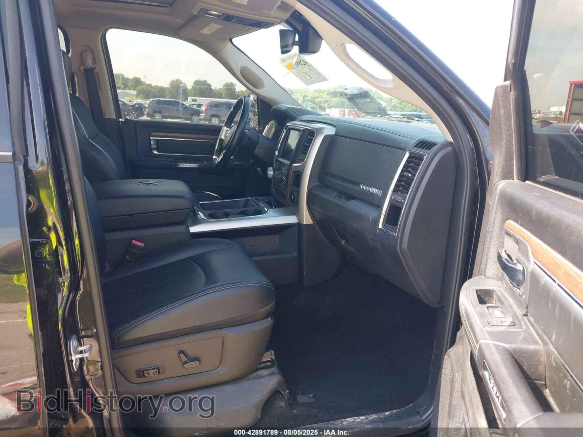 2018 RAM 1500 - VIN: 1C6RR7NM3JS258608 - Фото 5