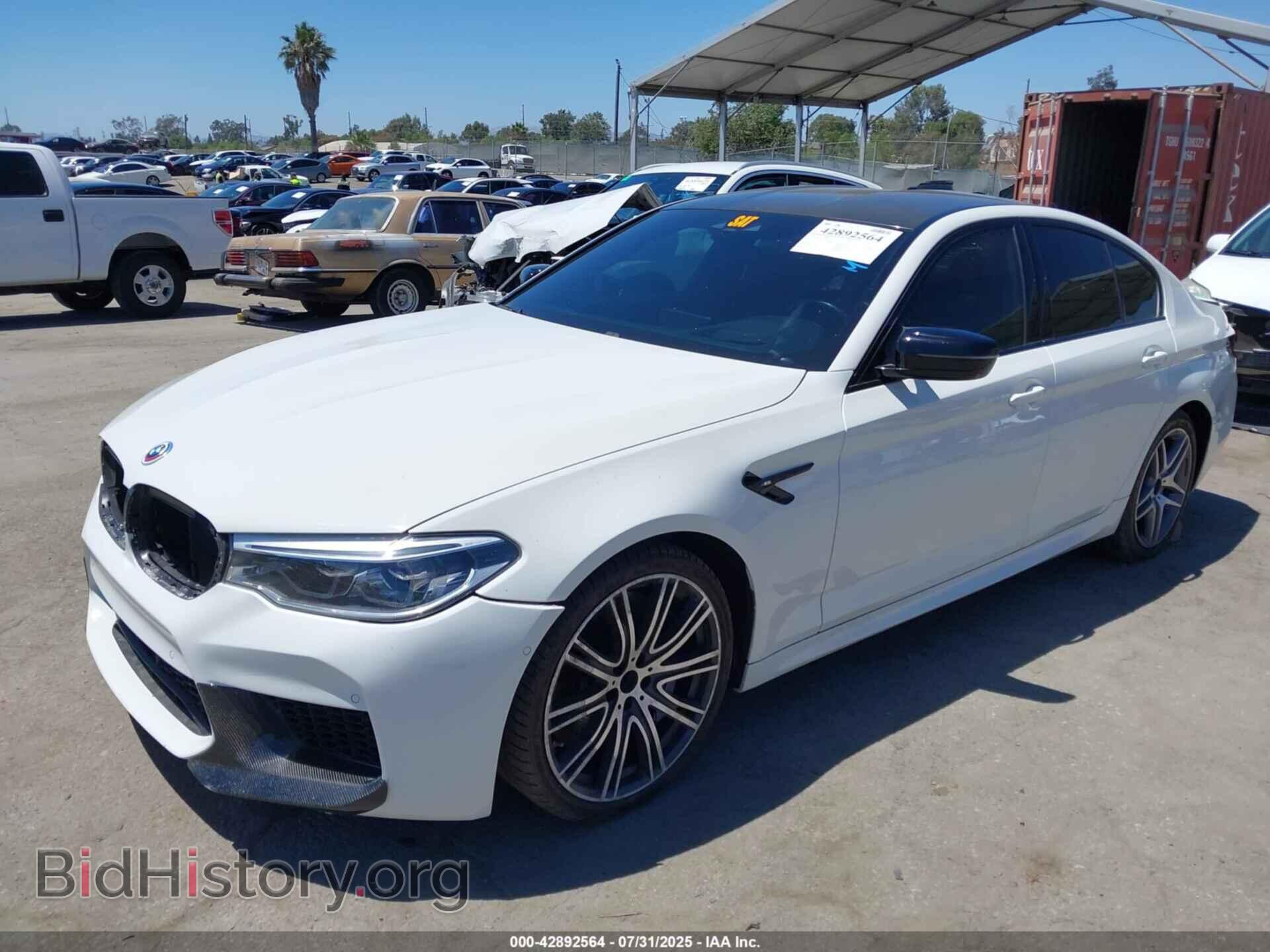 2018 BMW M5 - VIN: WBSJF0C51JG577485 - Photo 2
