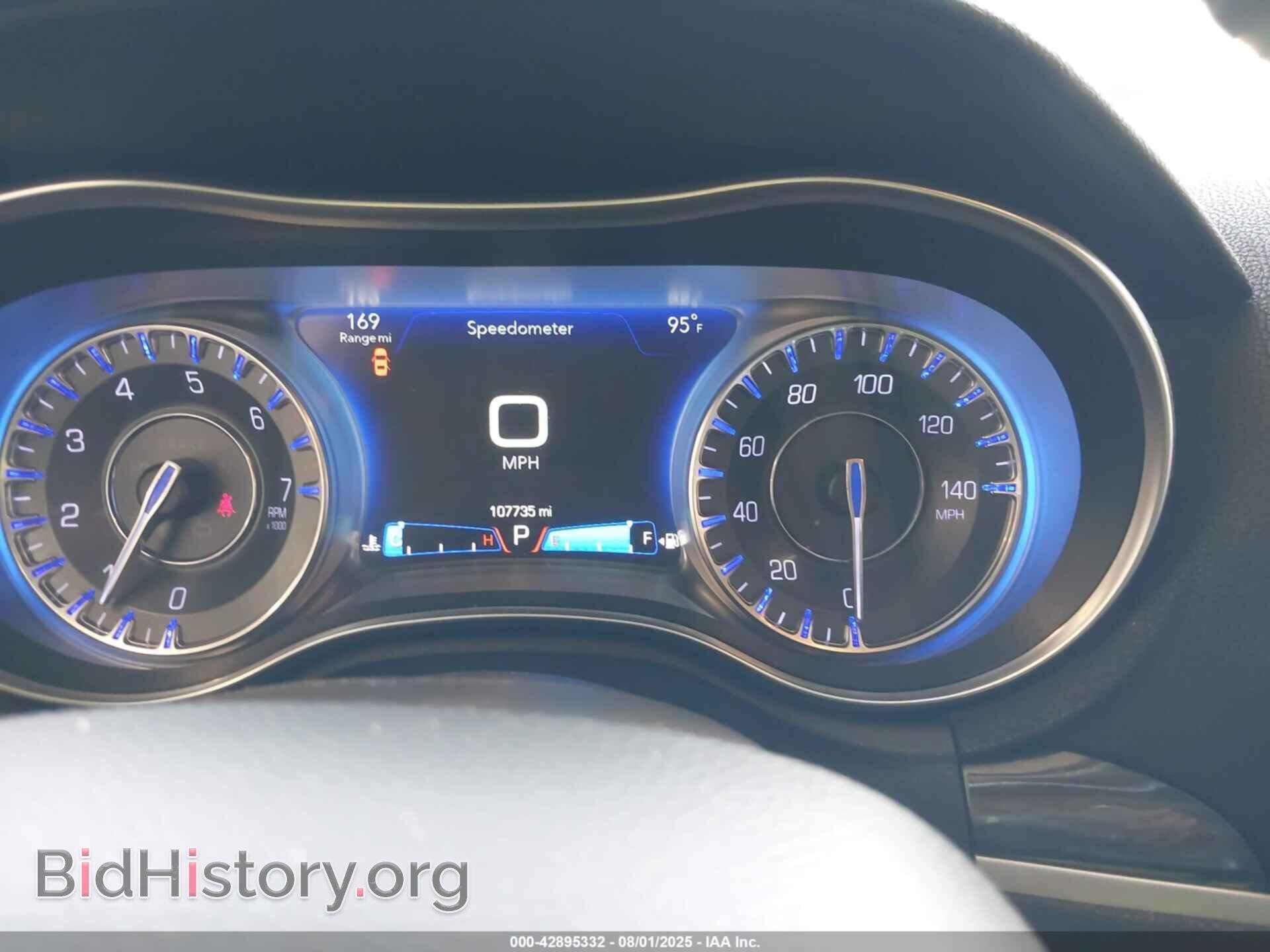 2017 CHRYSLER 300 - VIN: 2C3CCAAGXHH577023 - Фото 7