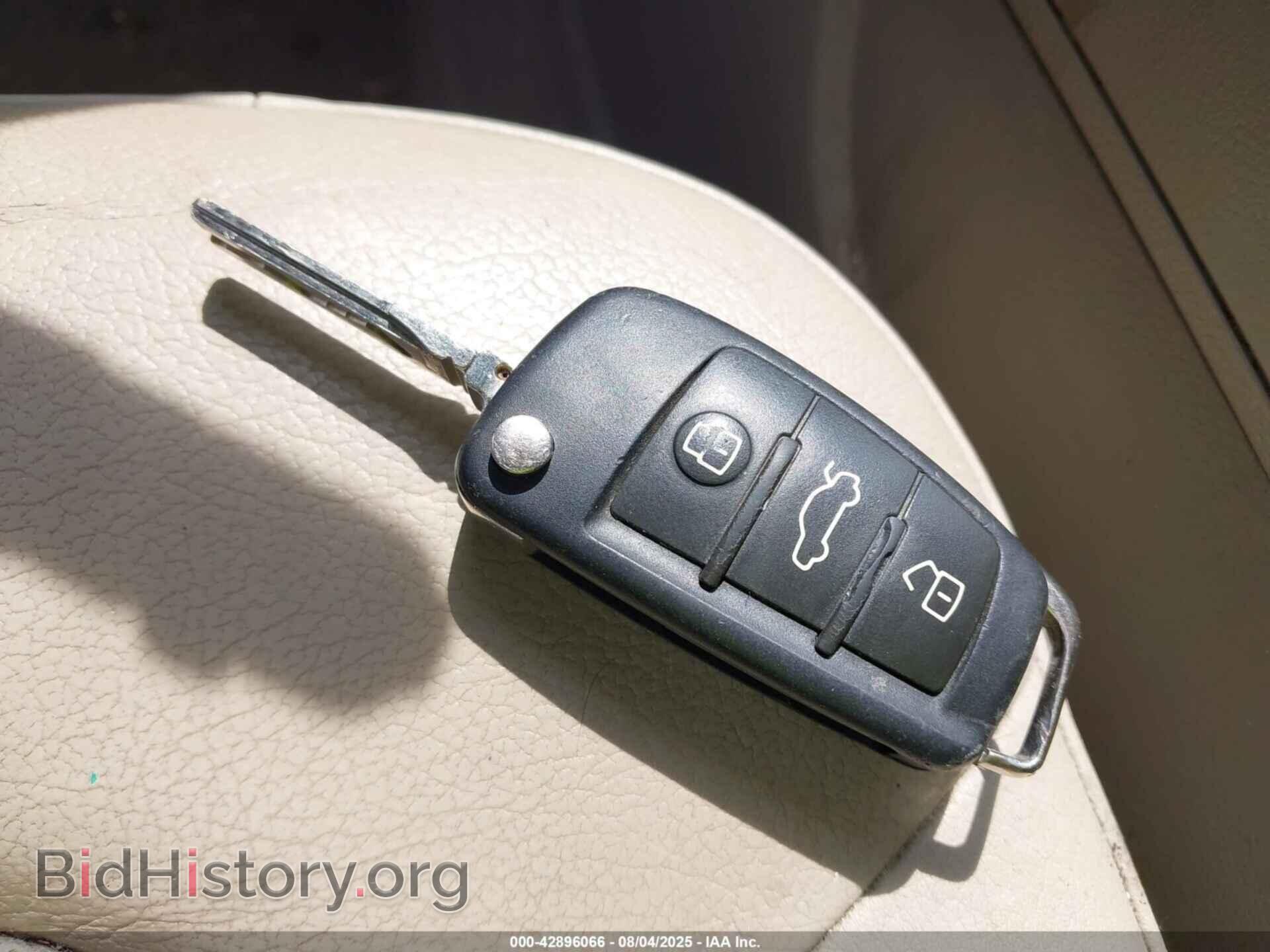 2012 AUDI Q7 - VIN: WA1DGAFEXCD009043 - Фото 11