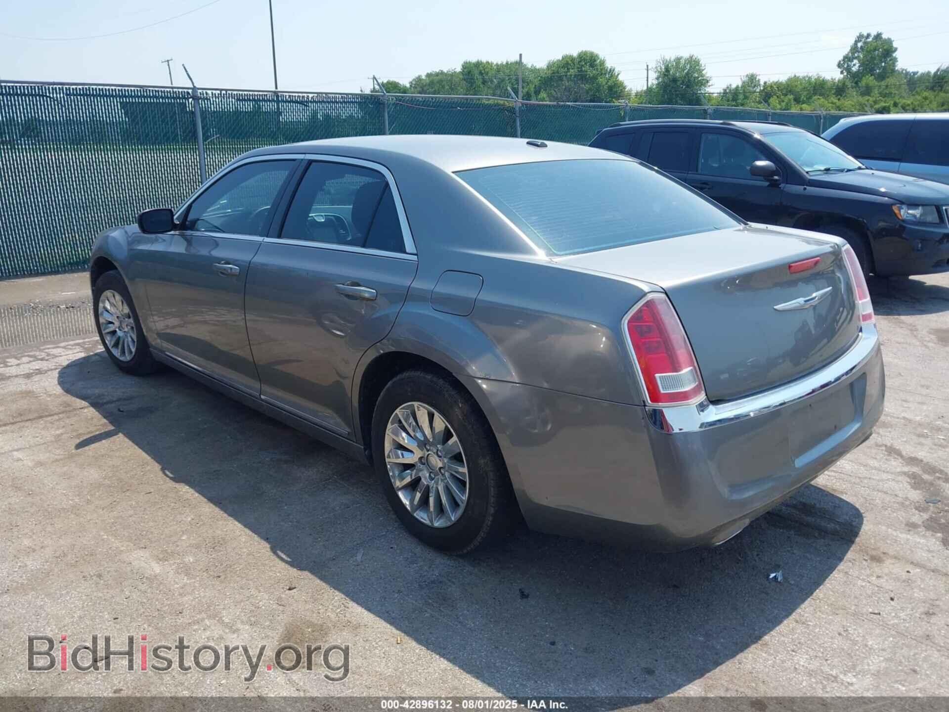 2012 CHRYSLER 300 - VIN: 2C3CCAAG0CH312491 - Фото 3