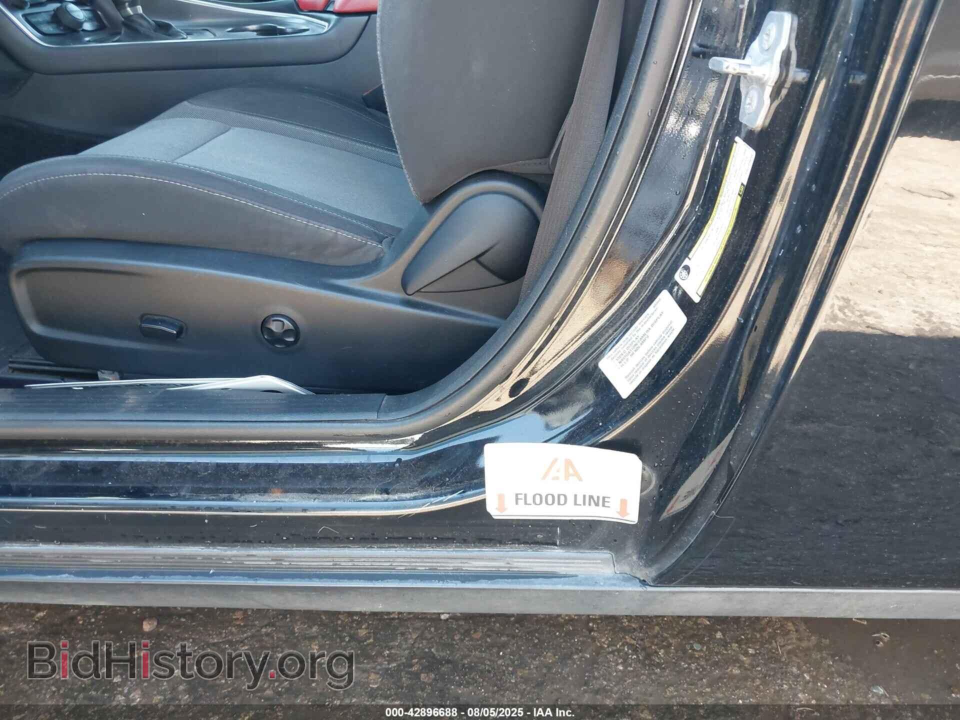 2015 DODGE CHALLENGER - VIN: 2C3CDZAT2FH723839 - Photo 6