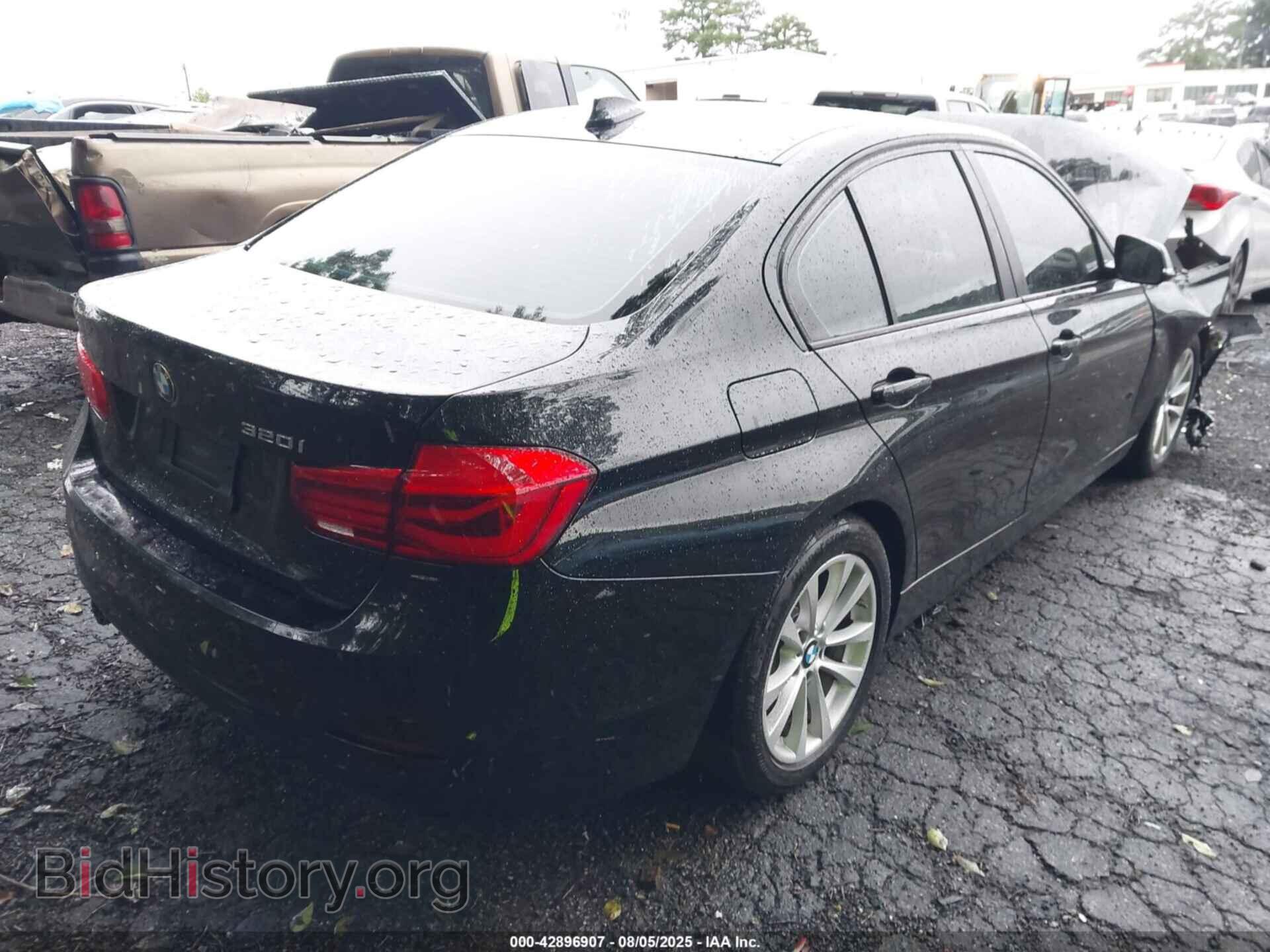 2018 BMW 320I - VIN: WBA8A9C59JAH14314 - Фото 4