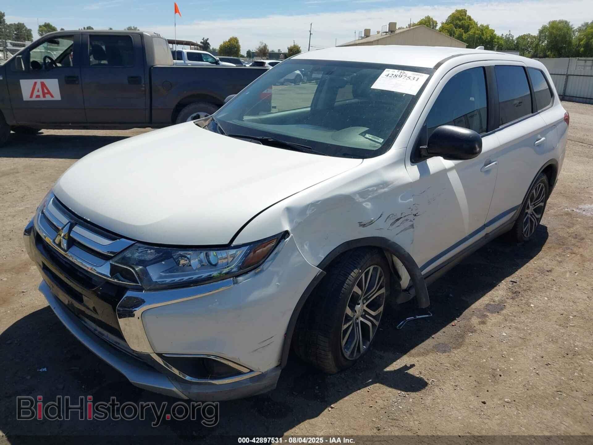 2017 MITSUBISHI OUTLANDER - VIN: JA4AD2A34HZ008827 - Фото 2
