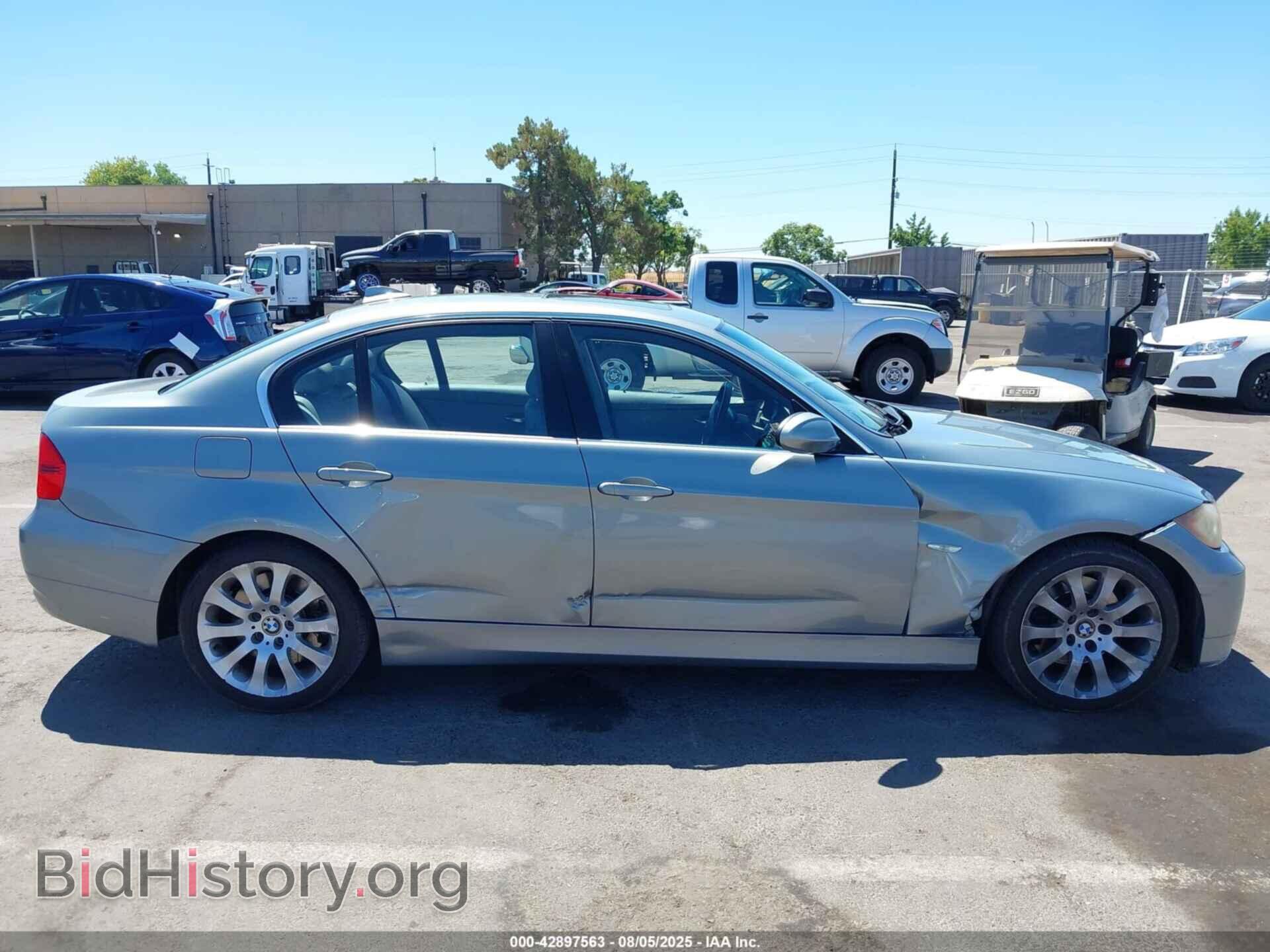 2006 BMW 330I - VIN: WBAVB33576PS18698 - Фото 13
