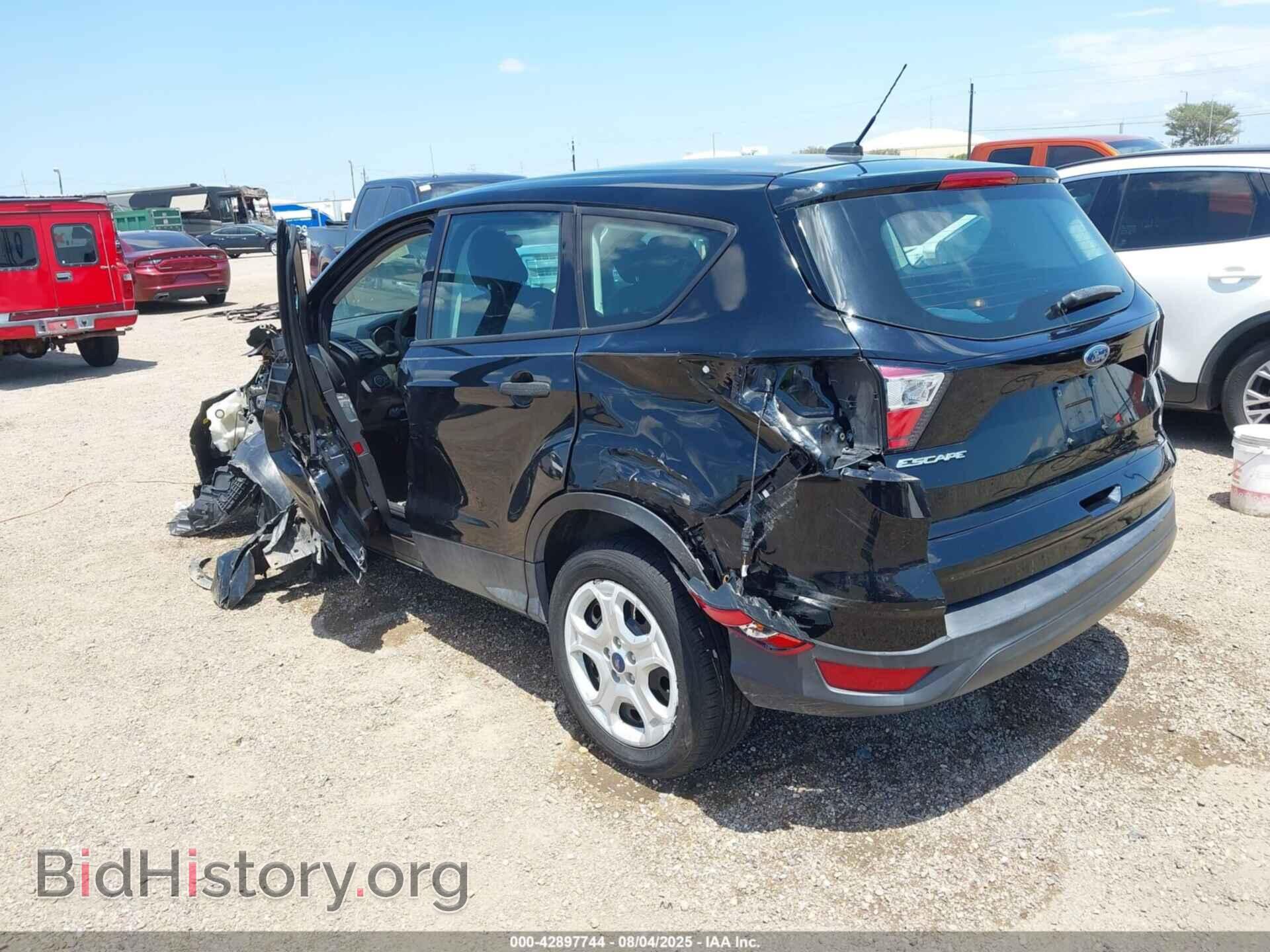 2018 FORD ESCAPE - VIN: 1FMCU0F73JUD50427 - Фото 3