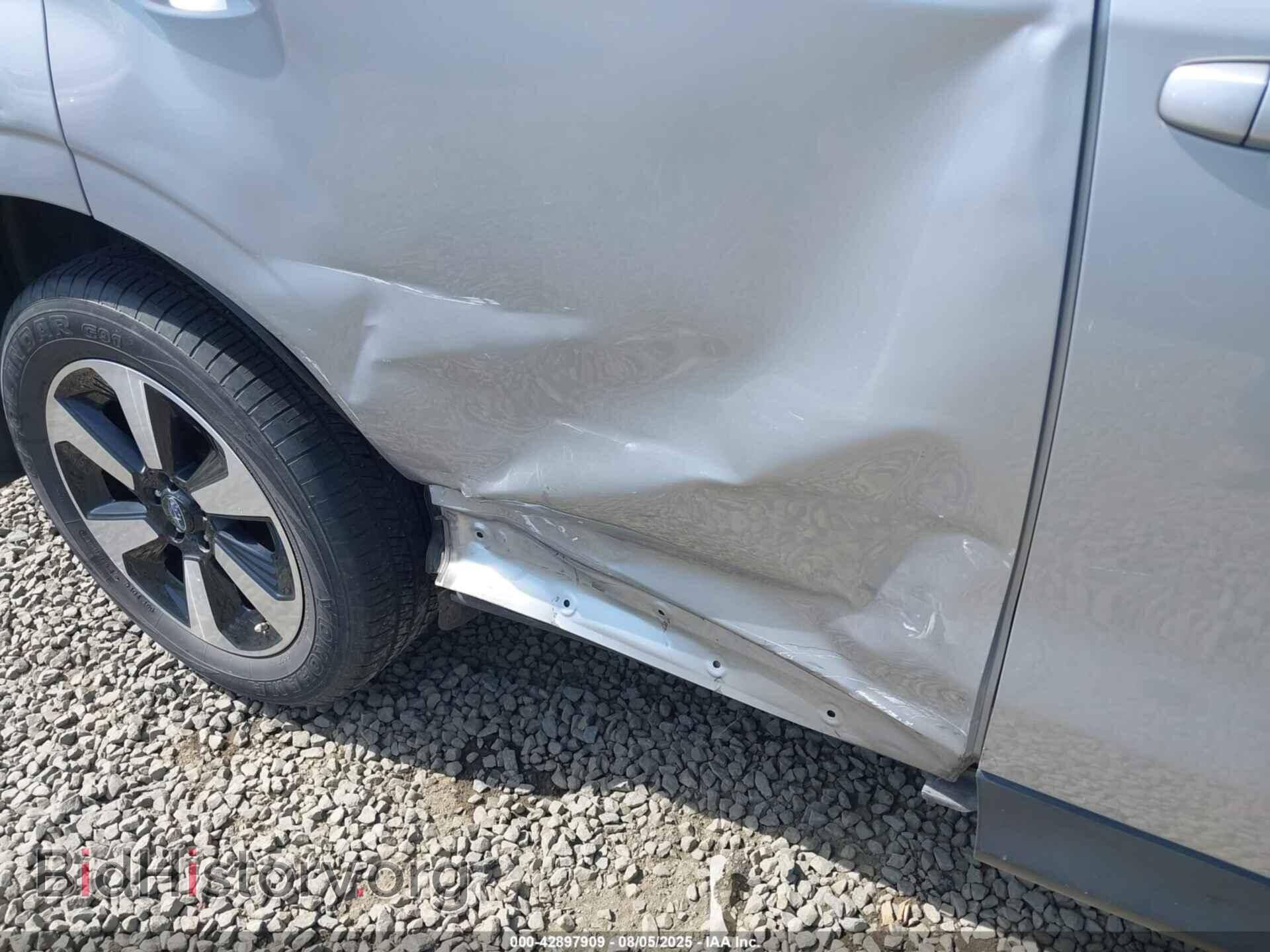 2017 SUBARU FORESTER - VIN: JF2SJAEC0HH562512 - Фото 6