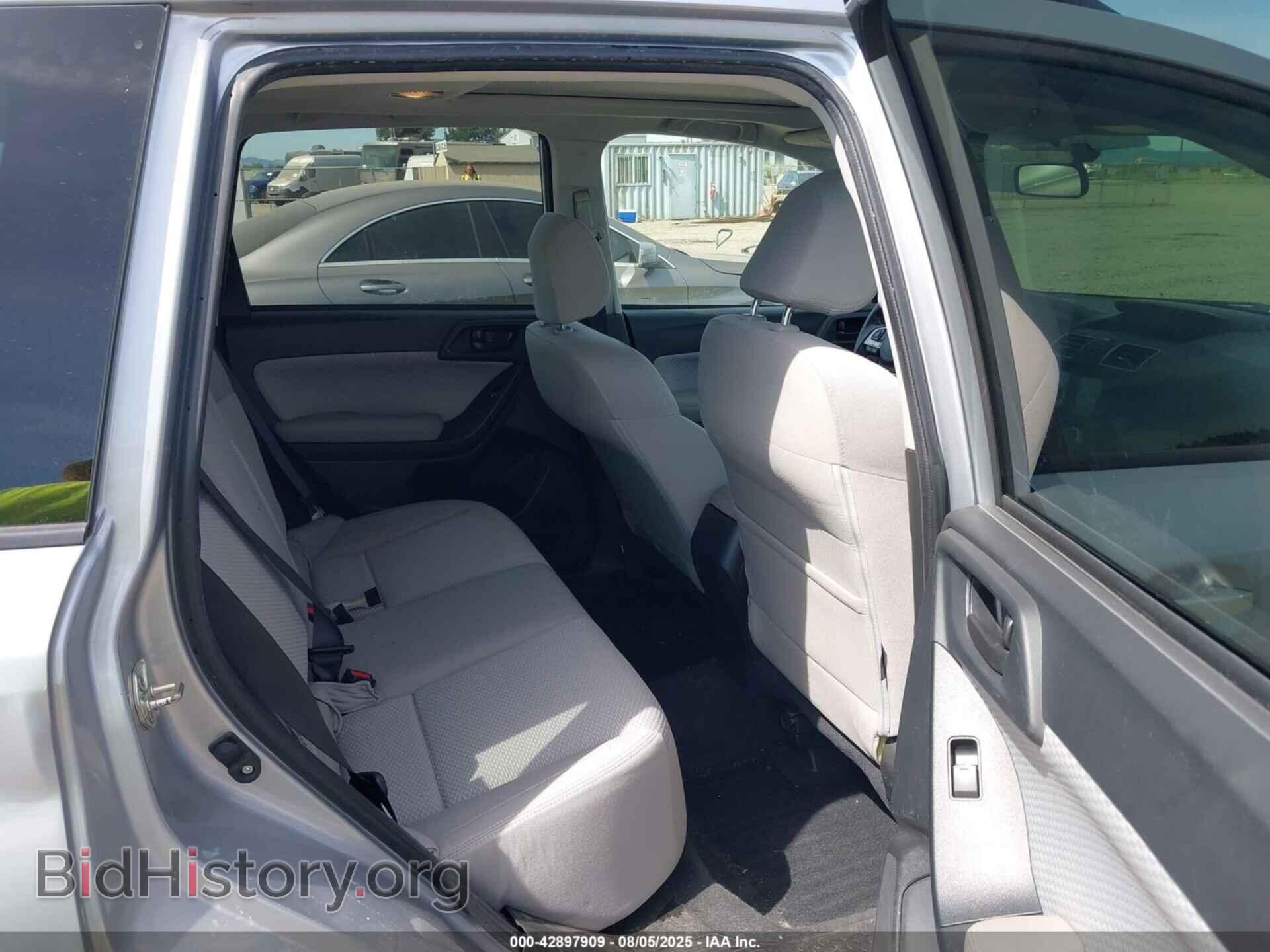 2017 SUBARU FORESTER - VIN: JF2SJAEC0HH562512 - Фото 8