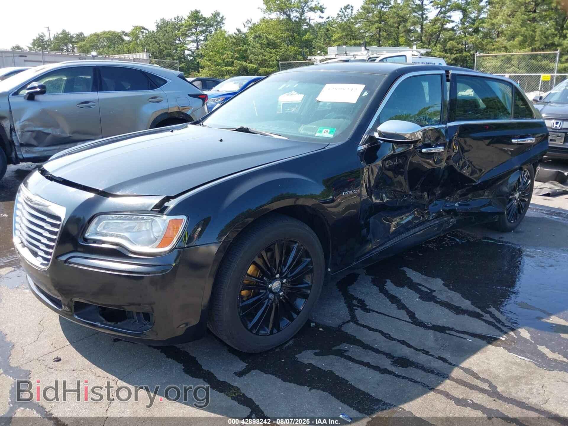 2014 CHRYSLER 300 - VIN: 2C3CCARG0EH358300 - Фото 2