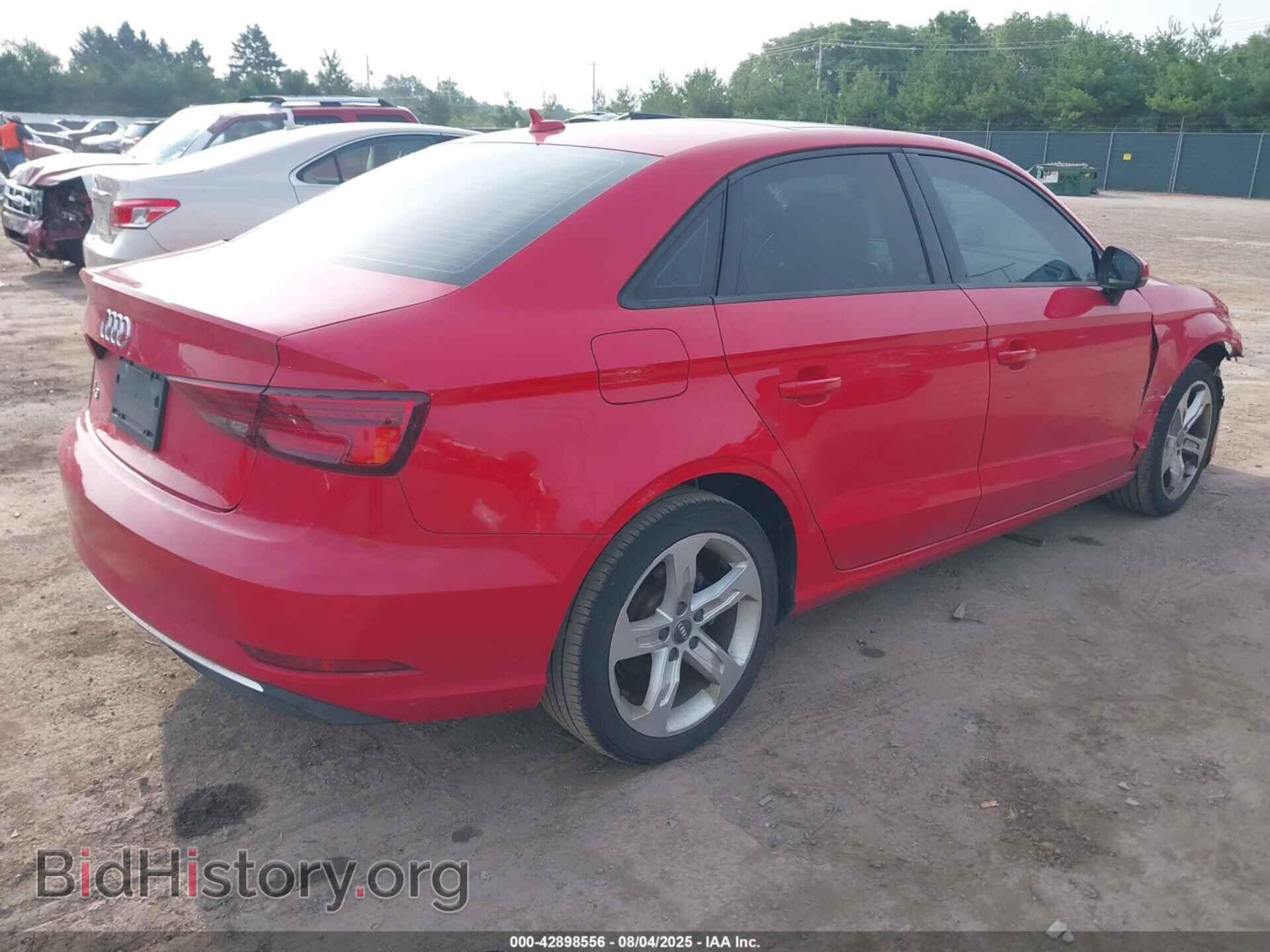 2017 AUDI A3 - VIN: WAUAUGFF6H1066097 - Фото 4