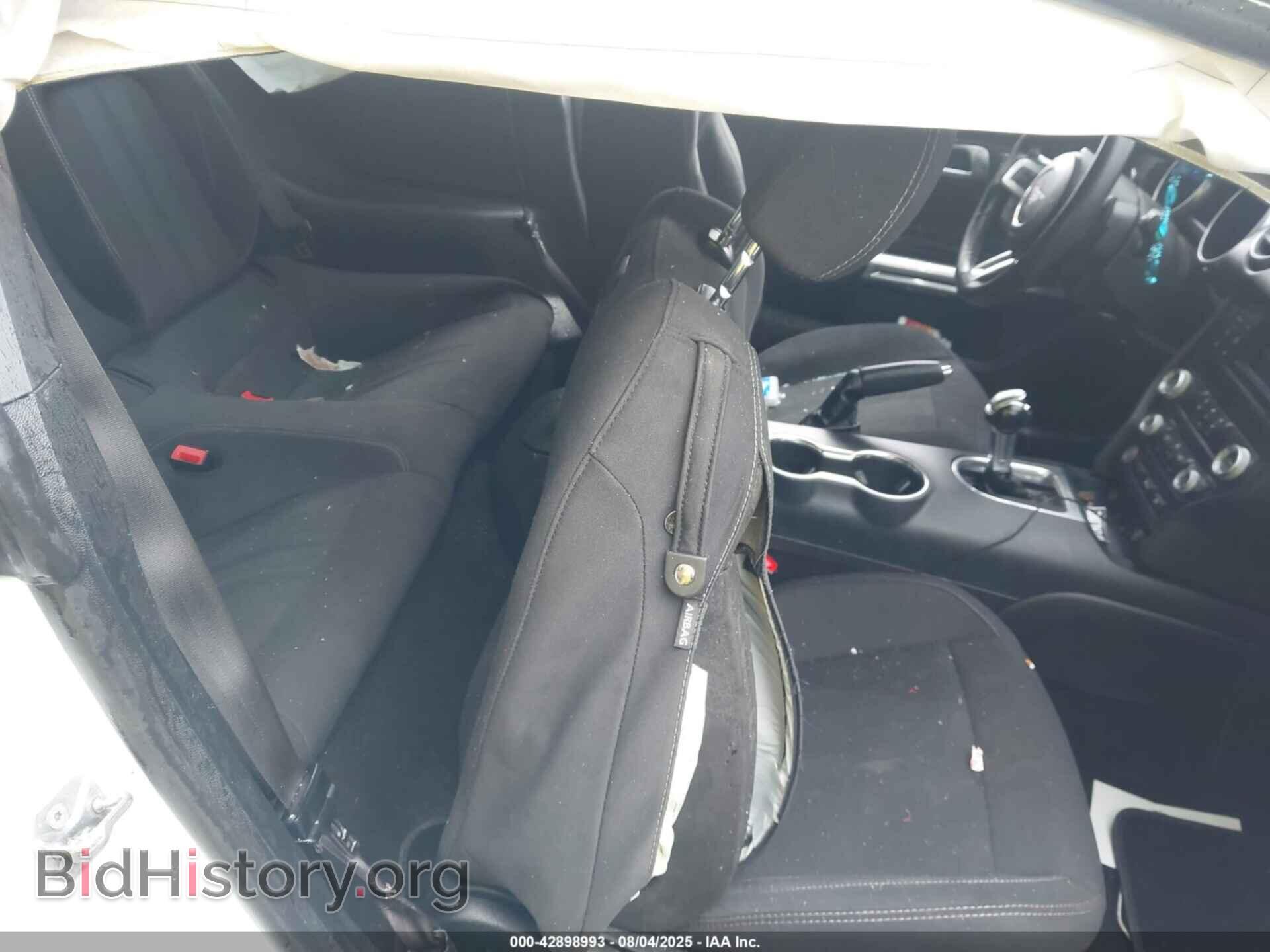 2019 FORD MUSTANG - VIN: 1FA6P8TH3K5111482 - Фото 8