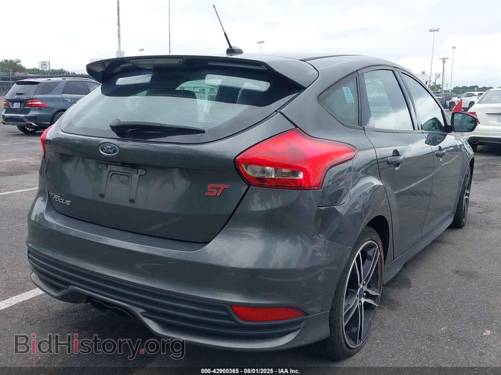 2017 FORD FOCUS ST - VIN: 1FADP3L94HL227247 - Photo 4
