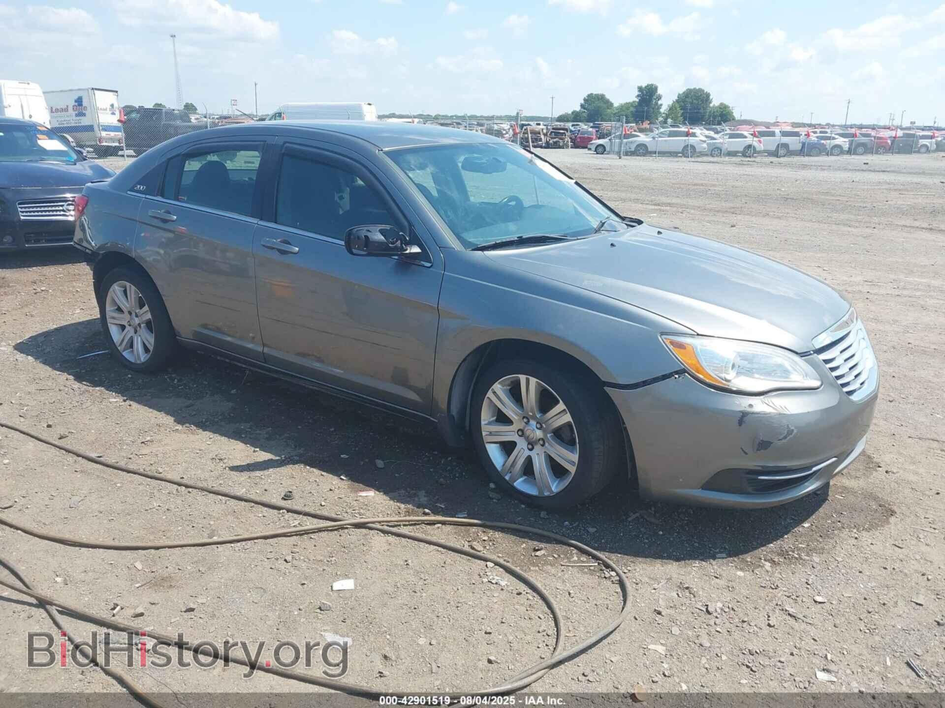 Photo 1C3CCBBB1DN539965 - CHRYSLER 200 2013