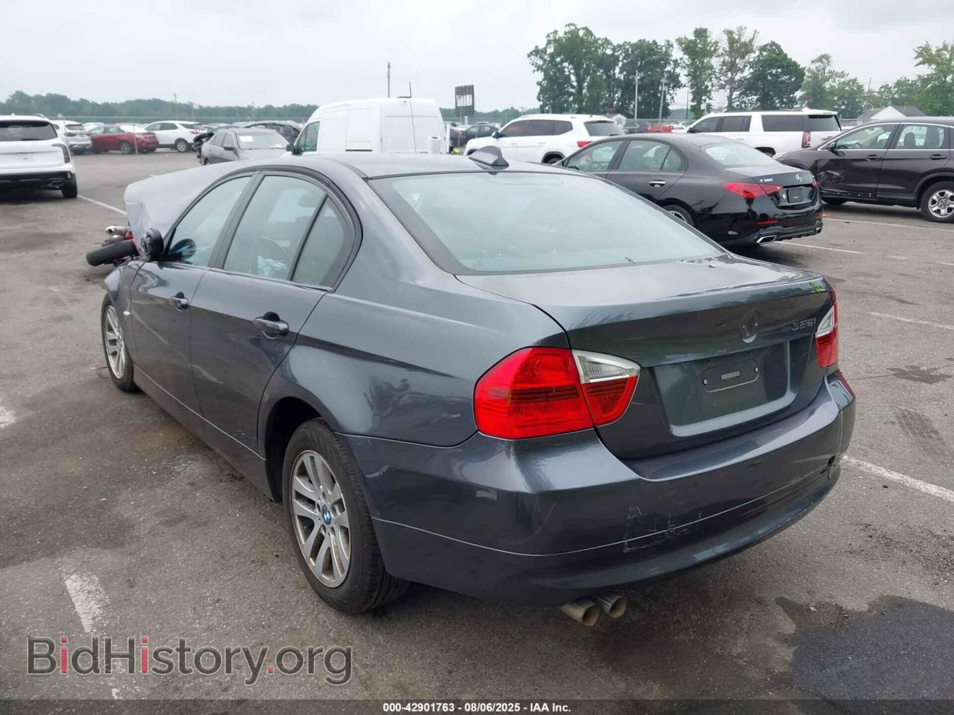 2007 BMW 328I - VIN: WBAVA33547PG52116 - Фото 3