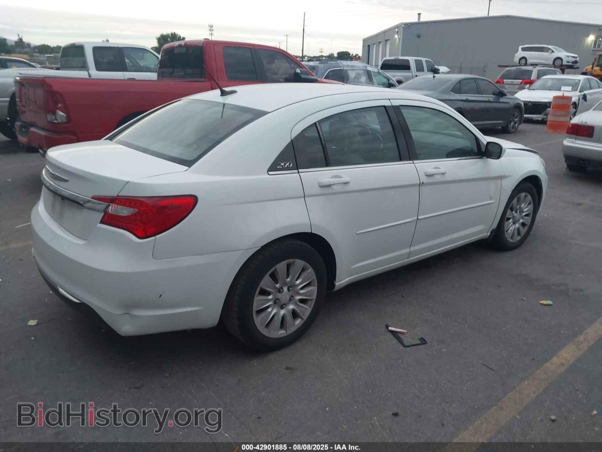 2012 CHRYSLER 200 - VIN: 1C3CCBAB3CN226013 - Фото 4