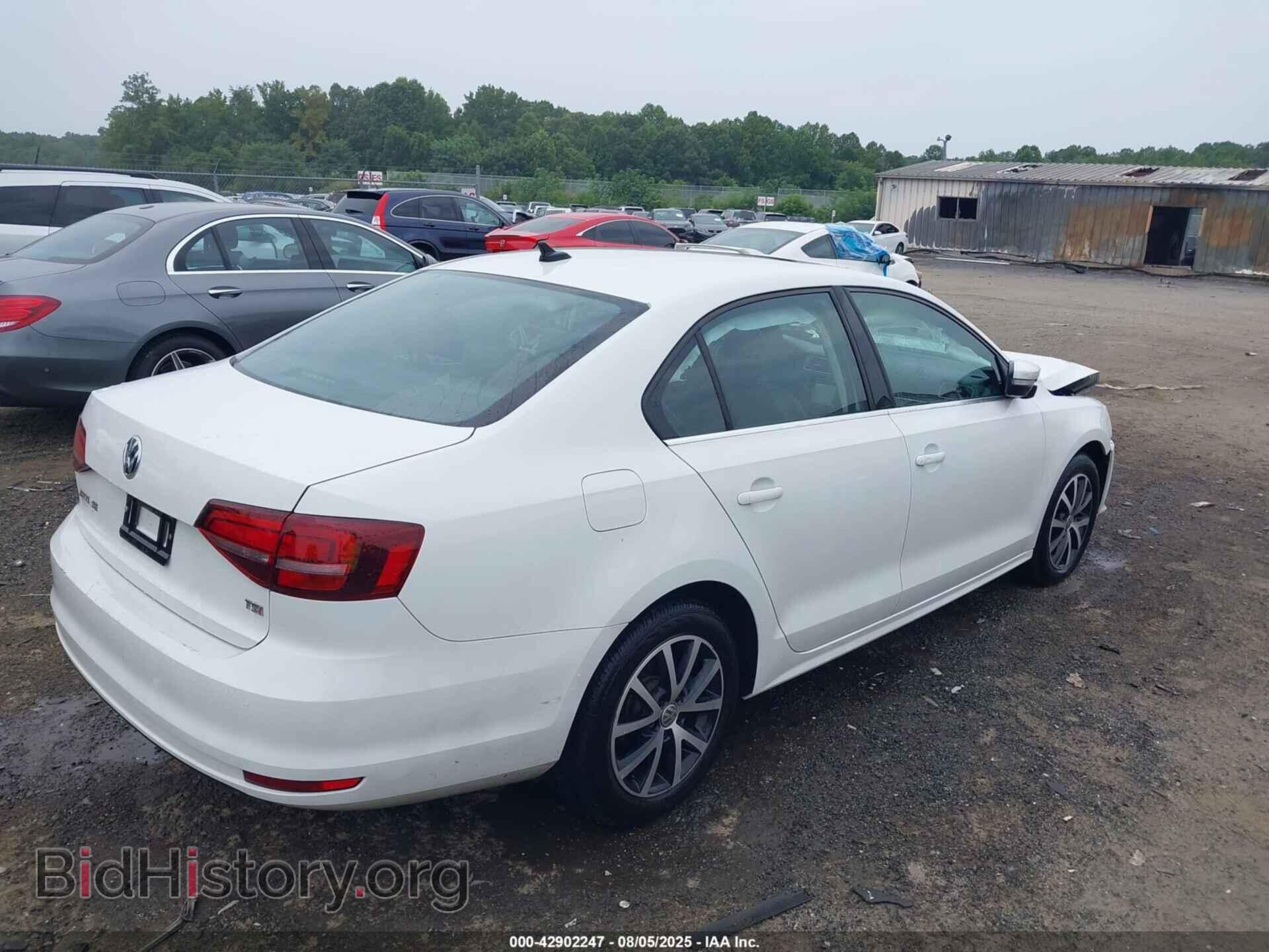 2017 VOLKSWAGEN JETTA - VIN: 3VWDB7AJ2HM222041 - Фото 4