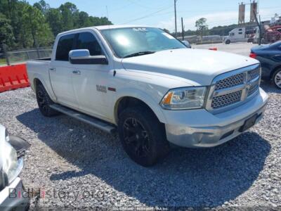 2018 RAM 1500 Laramie 4X4 5'7 Box, white — VIN 1C6RR7NM8JS281043, IAAI