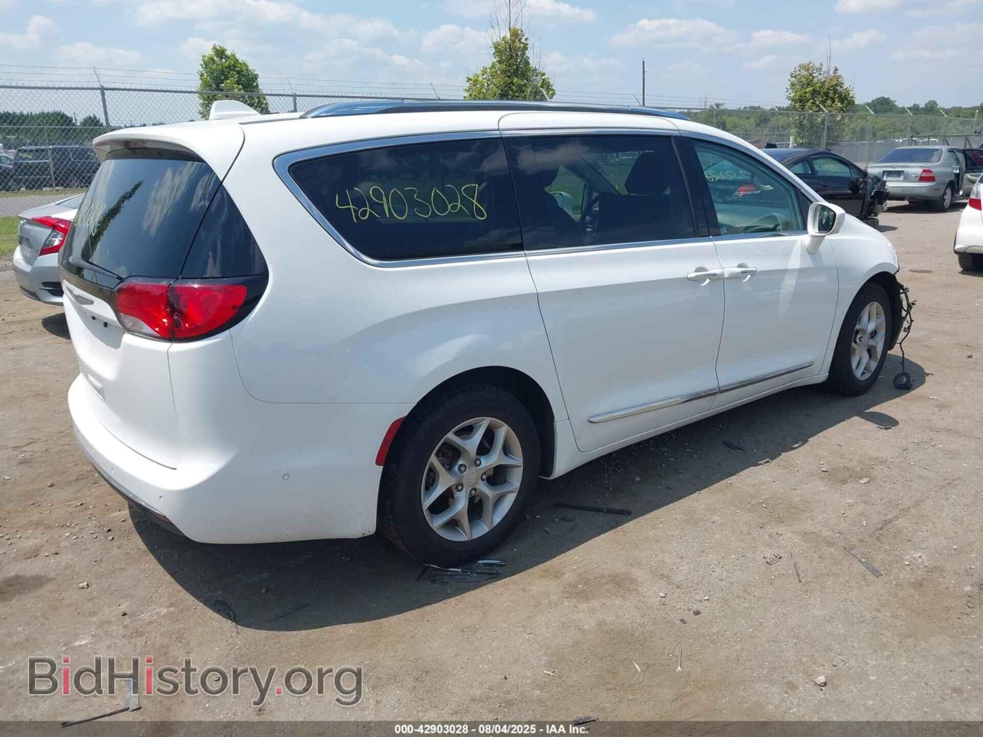 2019 CHRYSLER PACIFICA - VIN: 2C4RC1EG2KR576496 - Фото 4