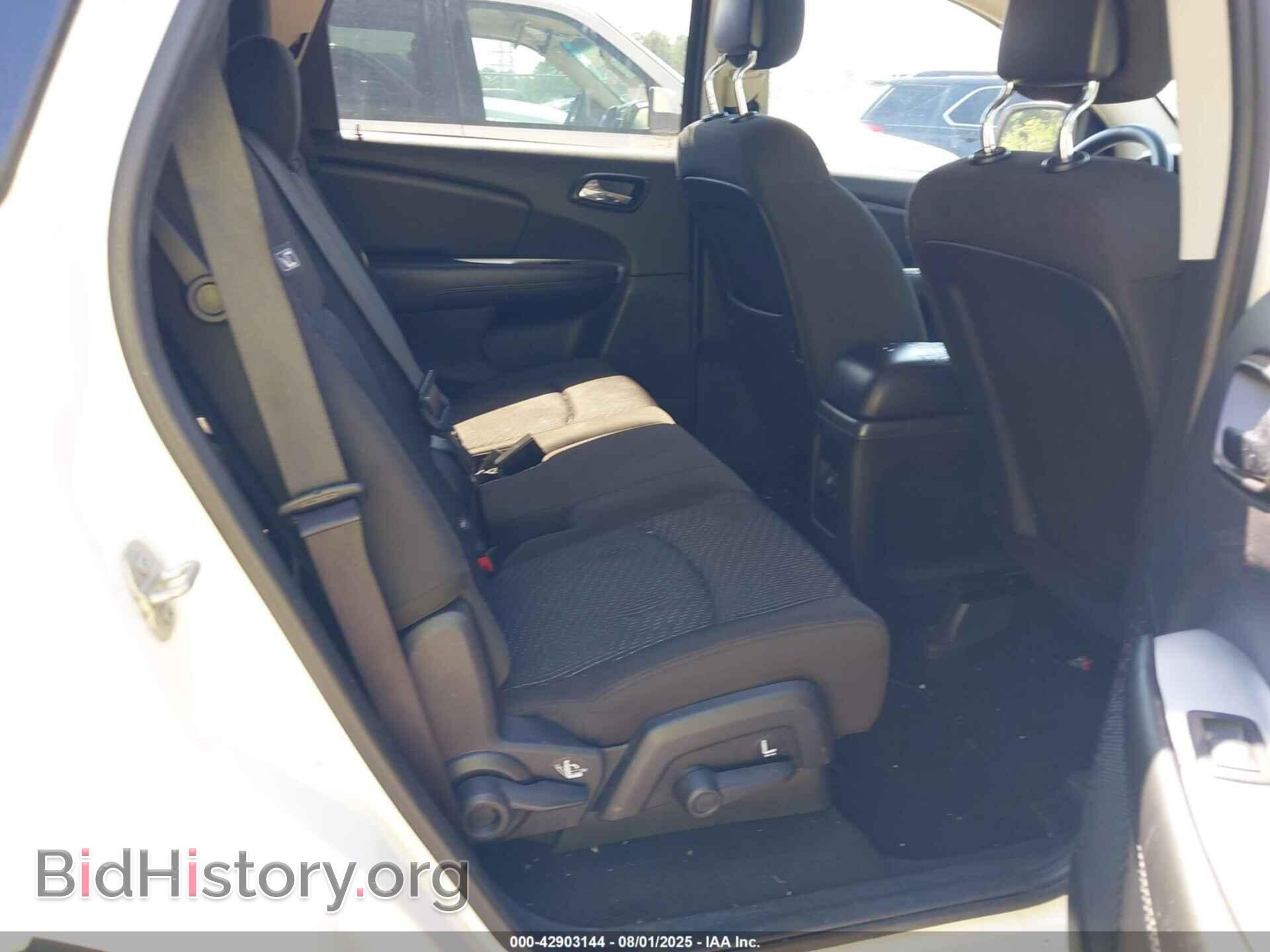 2017 DODGE JOURNEY - VIN: 3C4PDCBG0HT571808 - Фото 8
