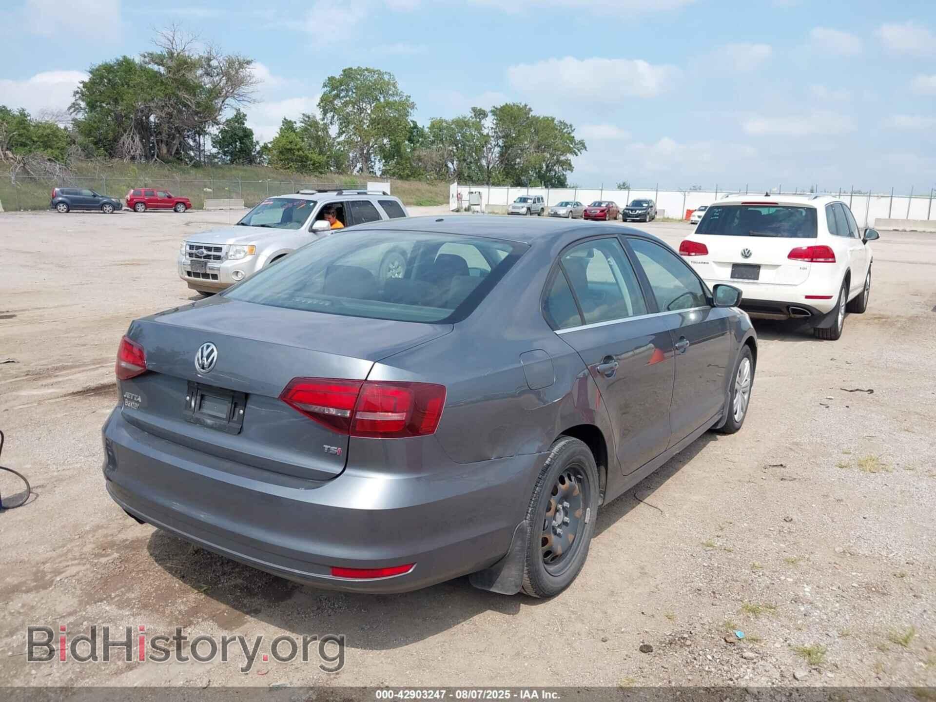 2017 VOLKSWAGEN JETTA - VIN: 3VW2B7AJ7HM235018 - Фото 4