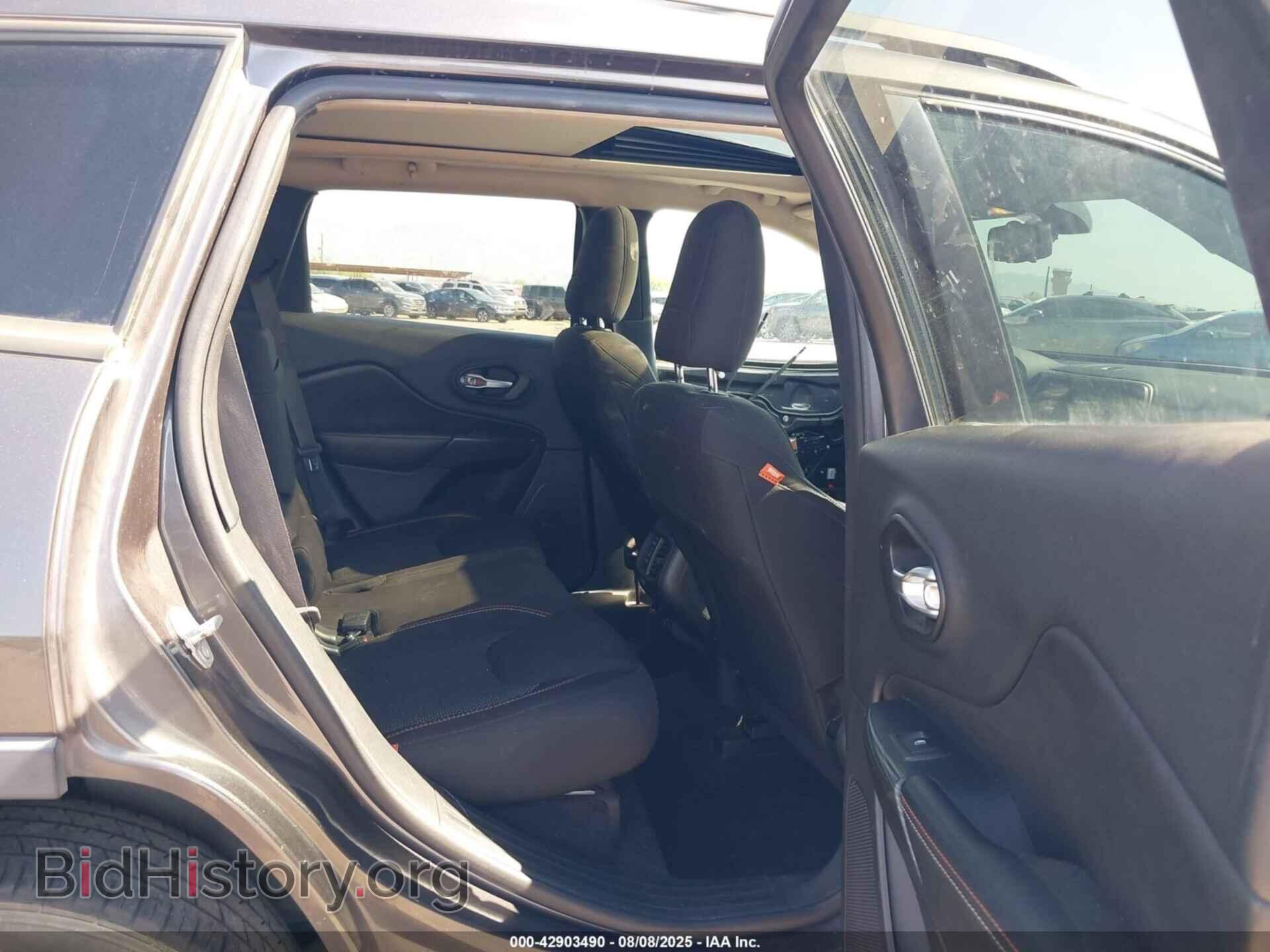 2016 JEEP CHEROKEE - VIN: 1C4PJLCS4GW281110 - Фото 8