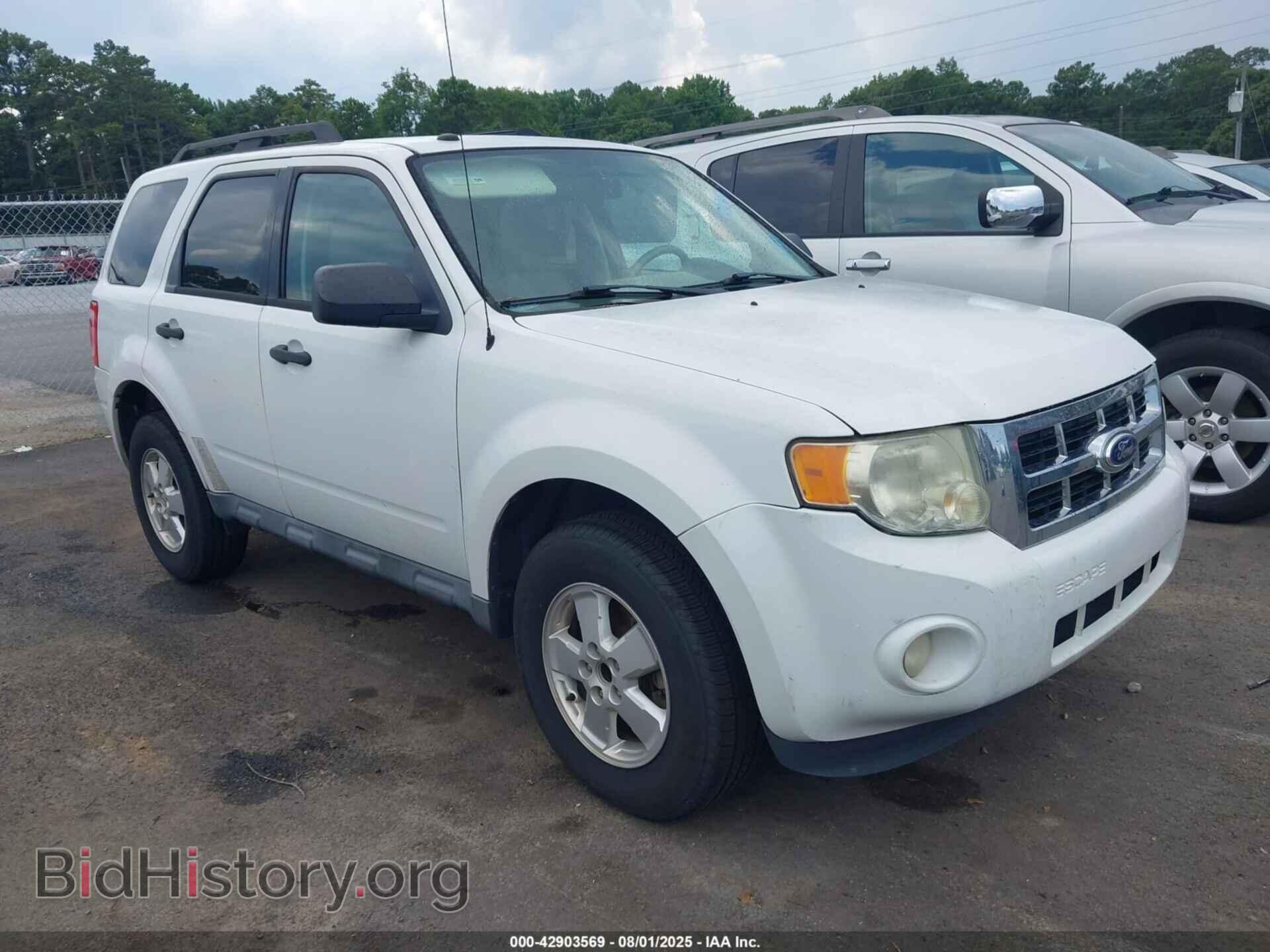 Фотография 1FMCU0D77BKB36587 - FORD ESCAPE 2011