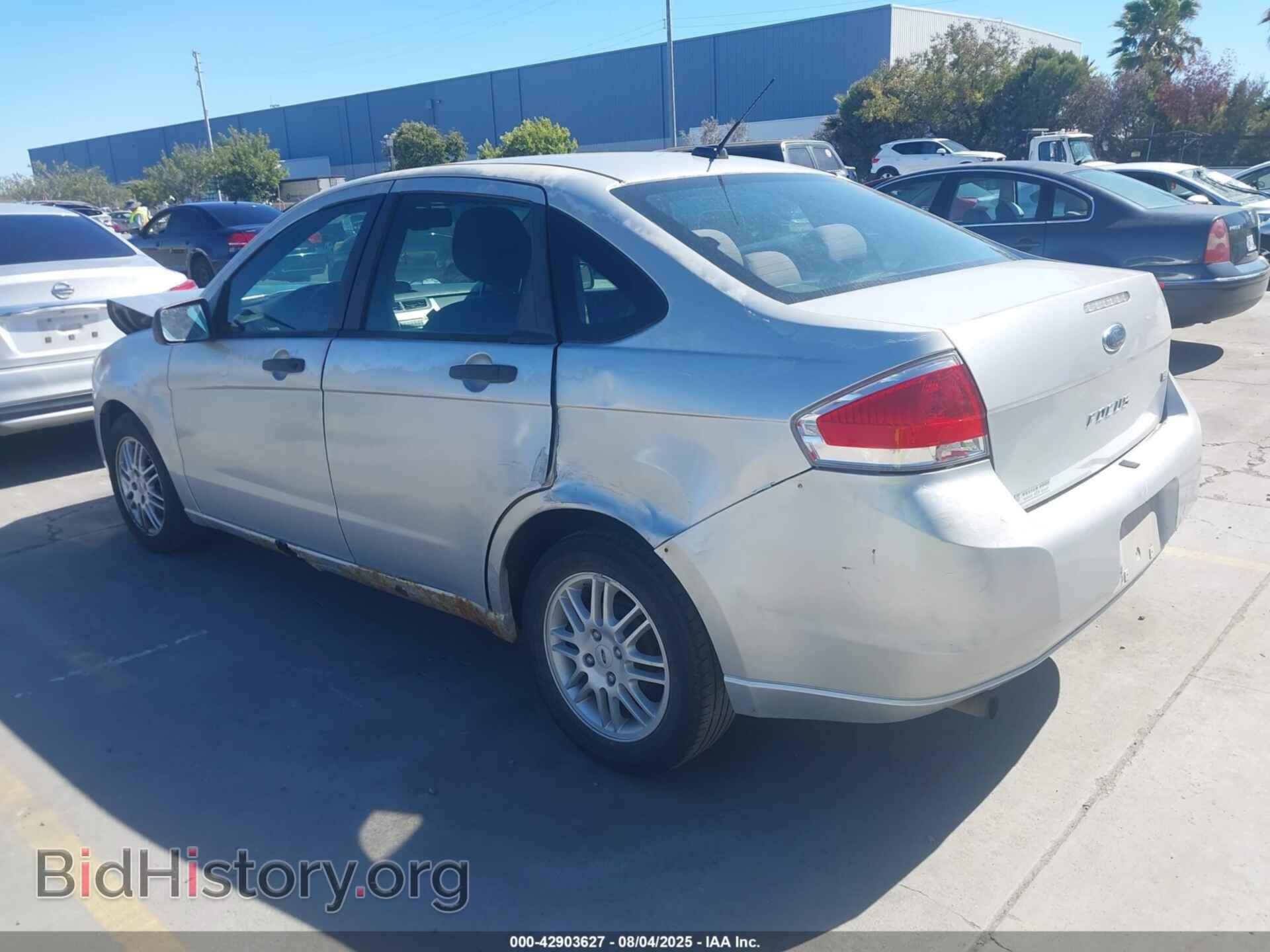 2011 FORD FOCUS - VIN: 1FAHP3FN6BW204777 - Фото 3
