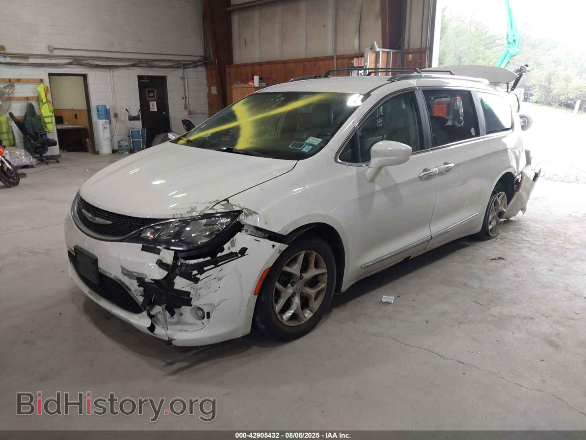 2018 CHRYSLER PACIFICA - VIN: 2C4RC1BG3JR194075 - Фото 2