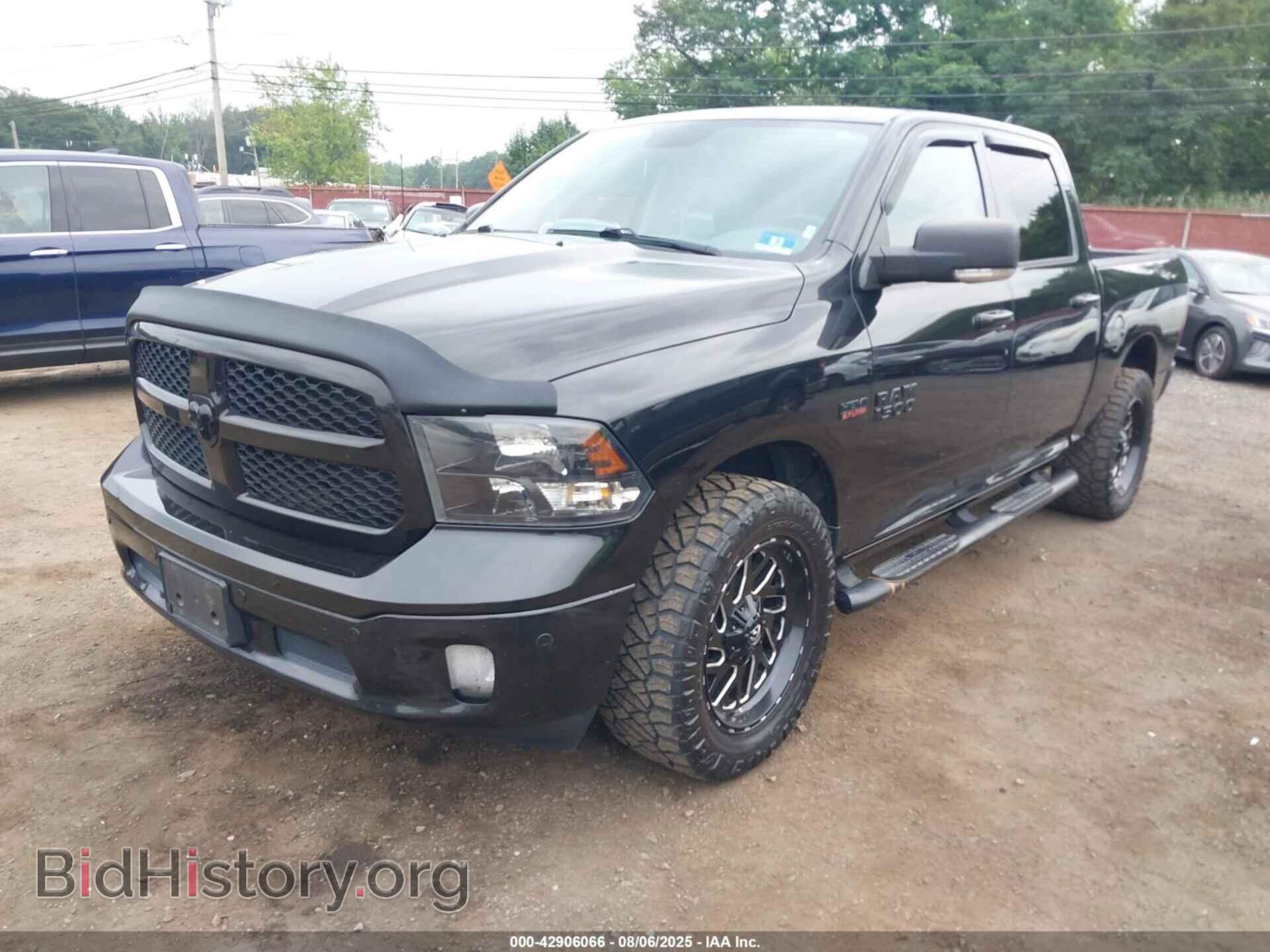 2018 RAM 1500 - VIN: 1C6RR7LT3JS352028 - Фото 2