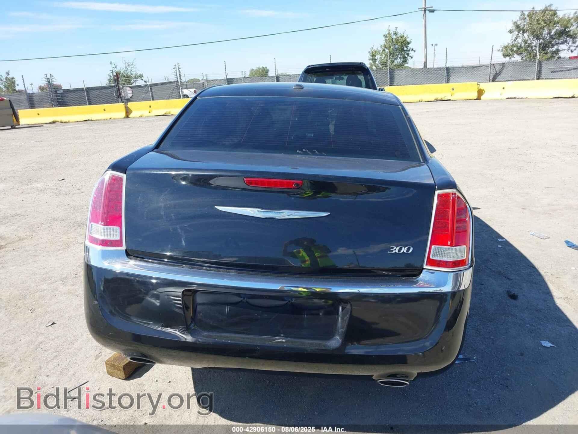 2014 CHRYSLER 300 - VIN: 2C3CCAAG4EH327014 - Фото 17