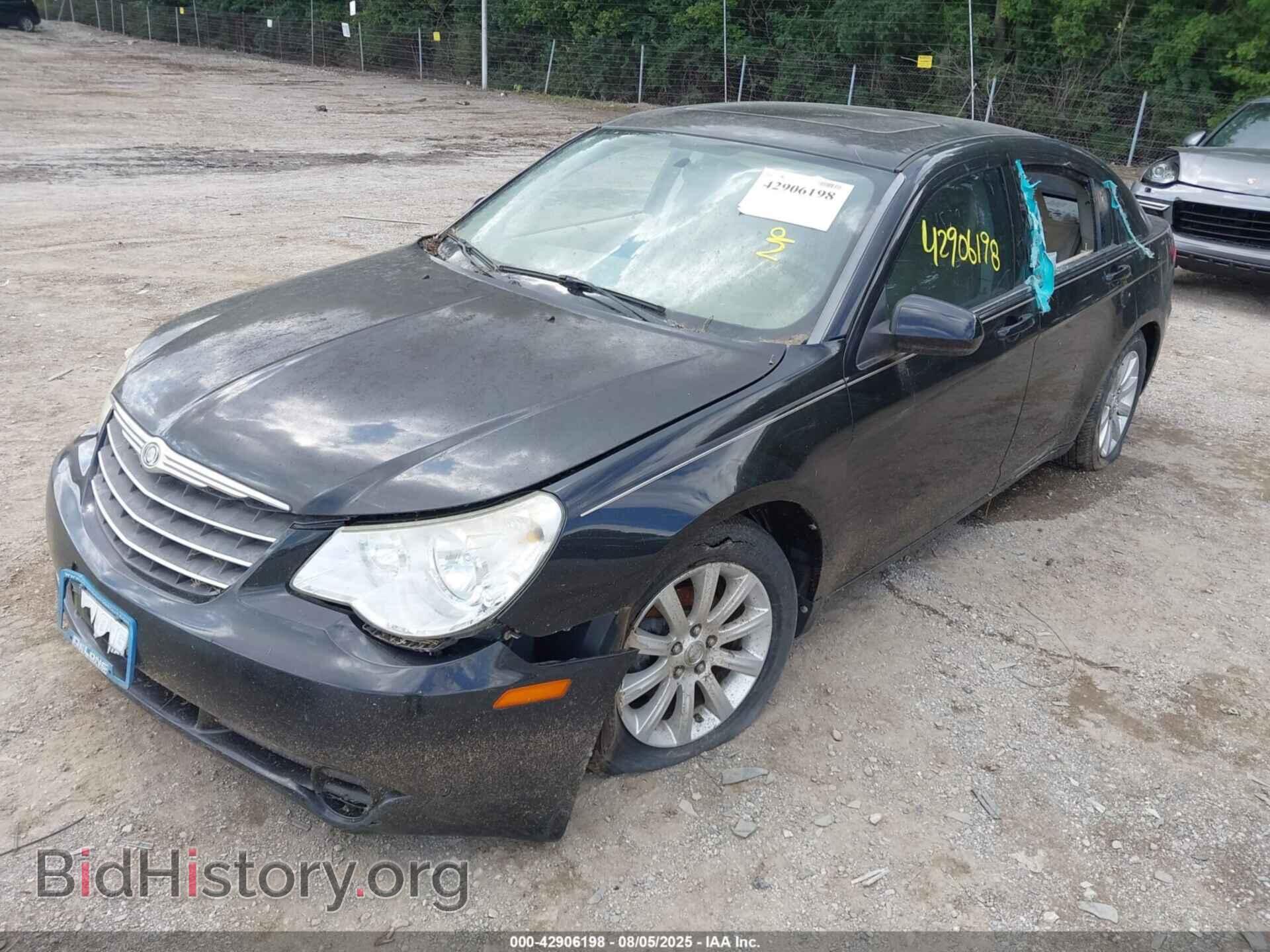 2010 CHRYSLER SEBRING - VIN: 1C3CC5FB4AN188203 - Фото 2