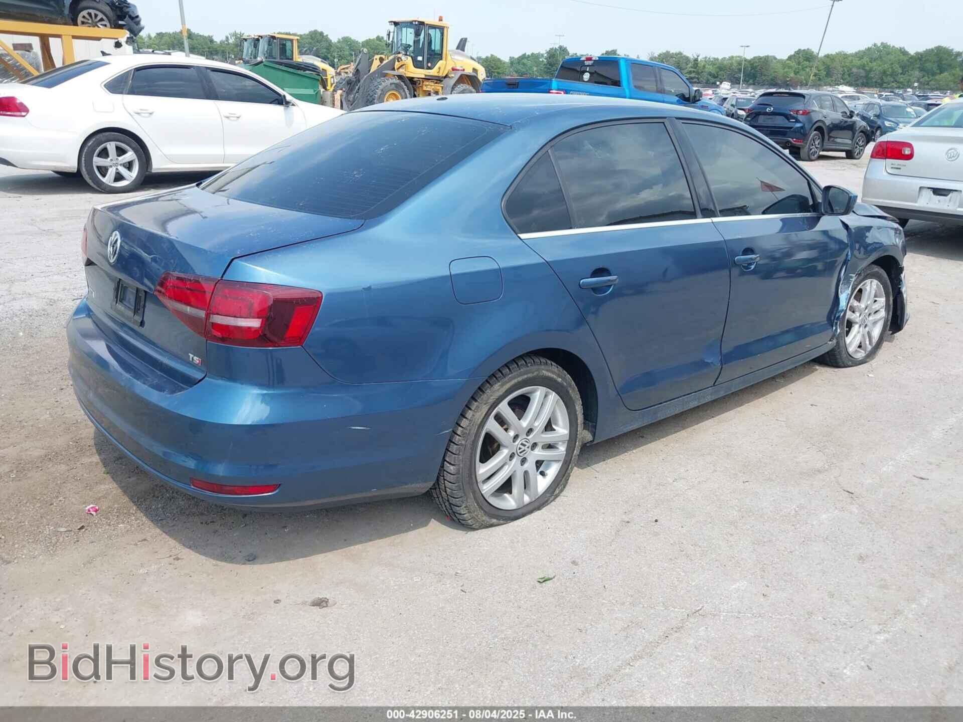 2017 VOLKSWAGEN JETTA - VIN: 3VW2B7AJ0HM296954 - Фото 4