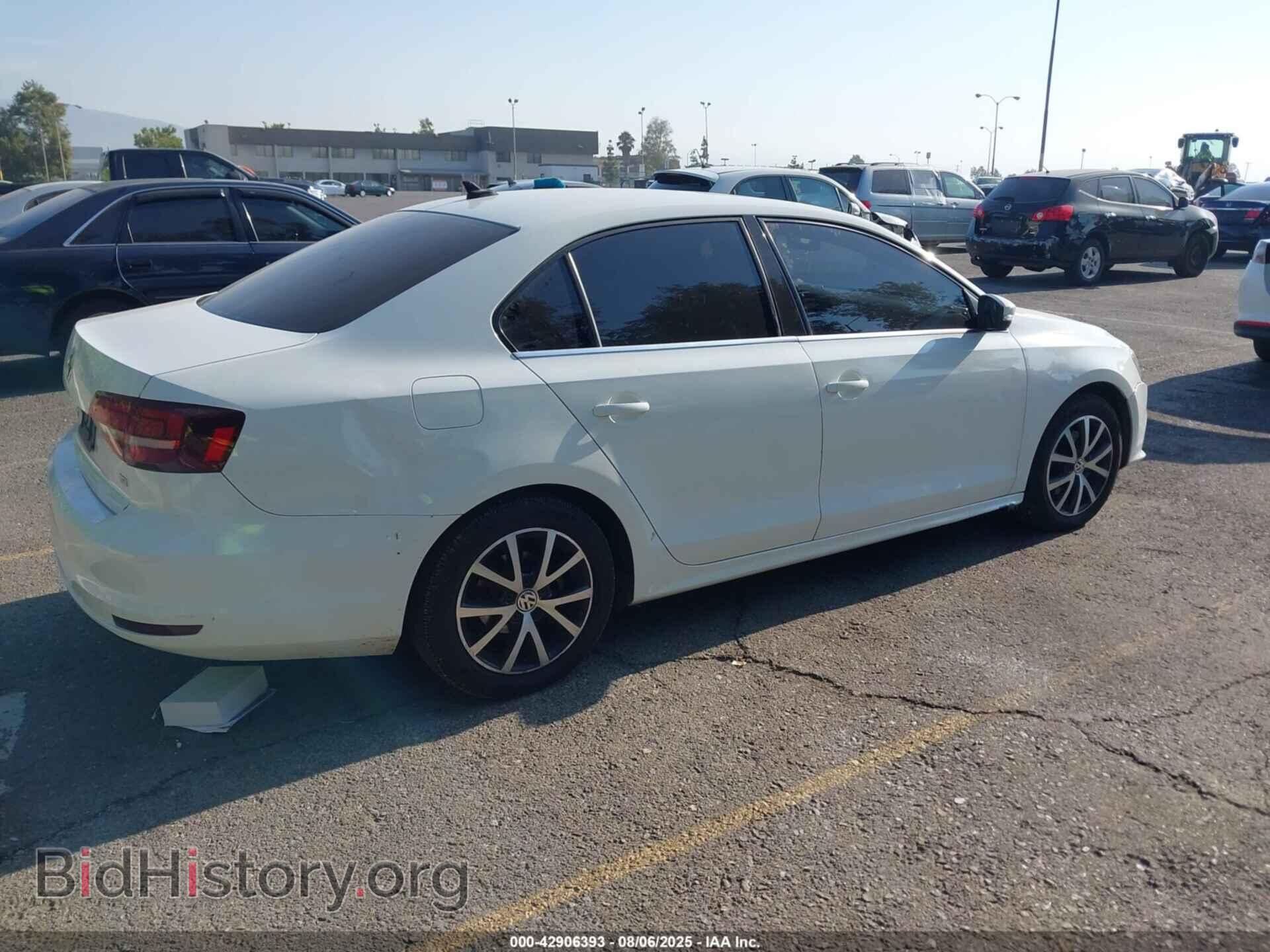 2017 VOLKSWAGEN JETTA - VIN: 3VWDB7AJ8HM204885 - Фото 4