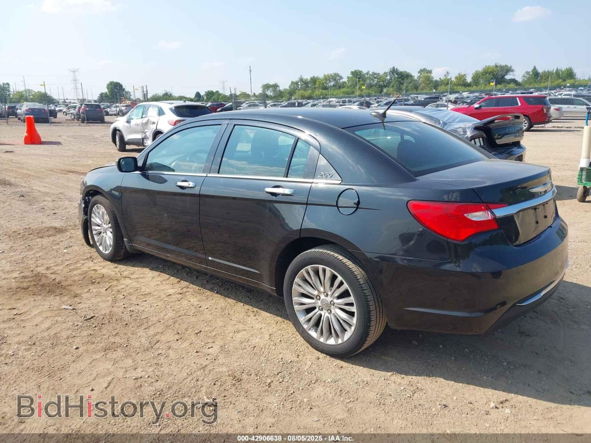 2011 CHRYSLER 200 - VIN: 1C3BC2FG4BN517960 - Фото 3