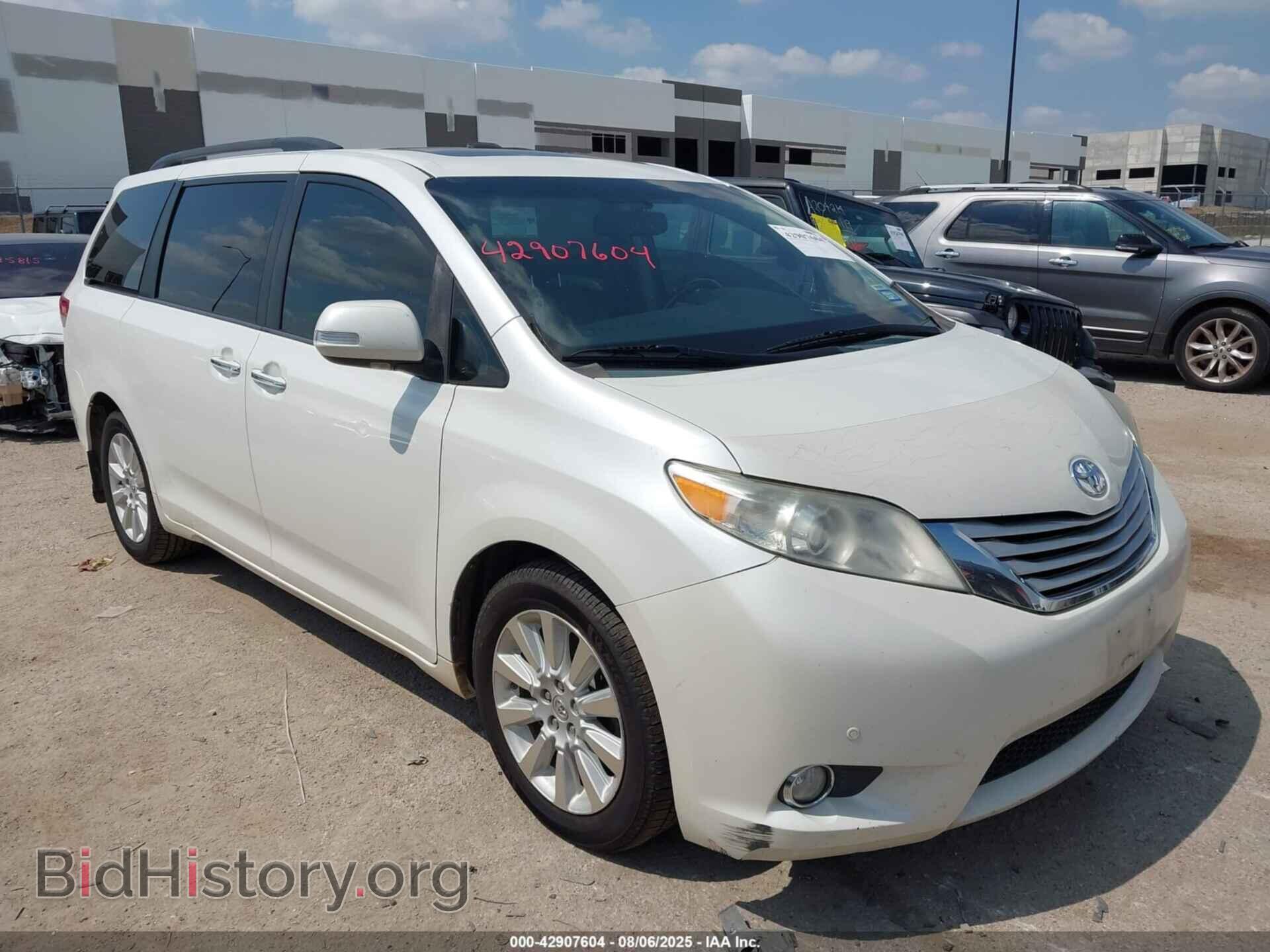Фотография 5TDYK3DC2DS347318 - TOYOTA SIENNA 2013