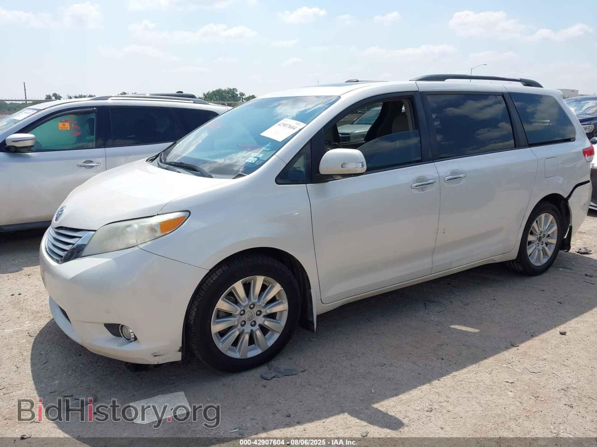 2013 TOYOTA SIENNA - VIN: 5TDYK3DC2DS347318 - Фото 2