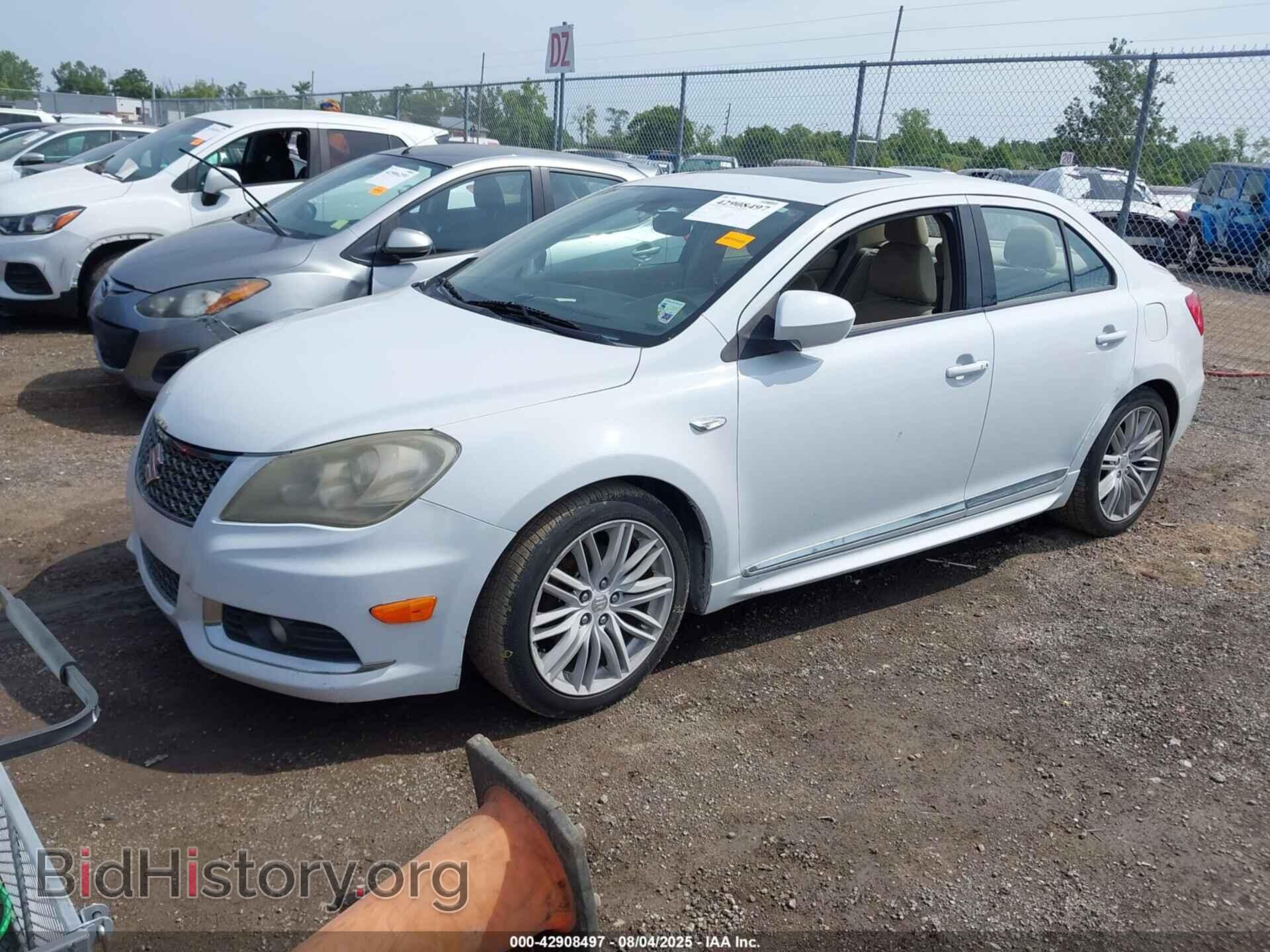 2011 SUZUKI KIZASHI - VIN: JS2RF9A85B6110482 - Photo 2