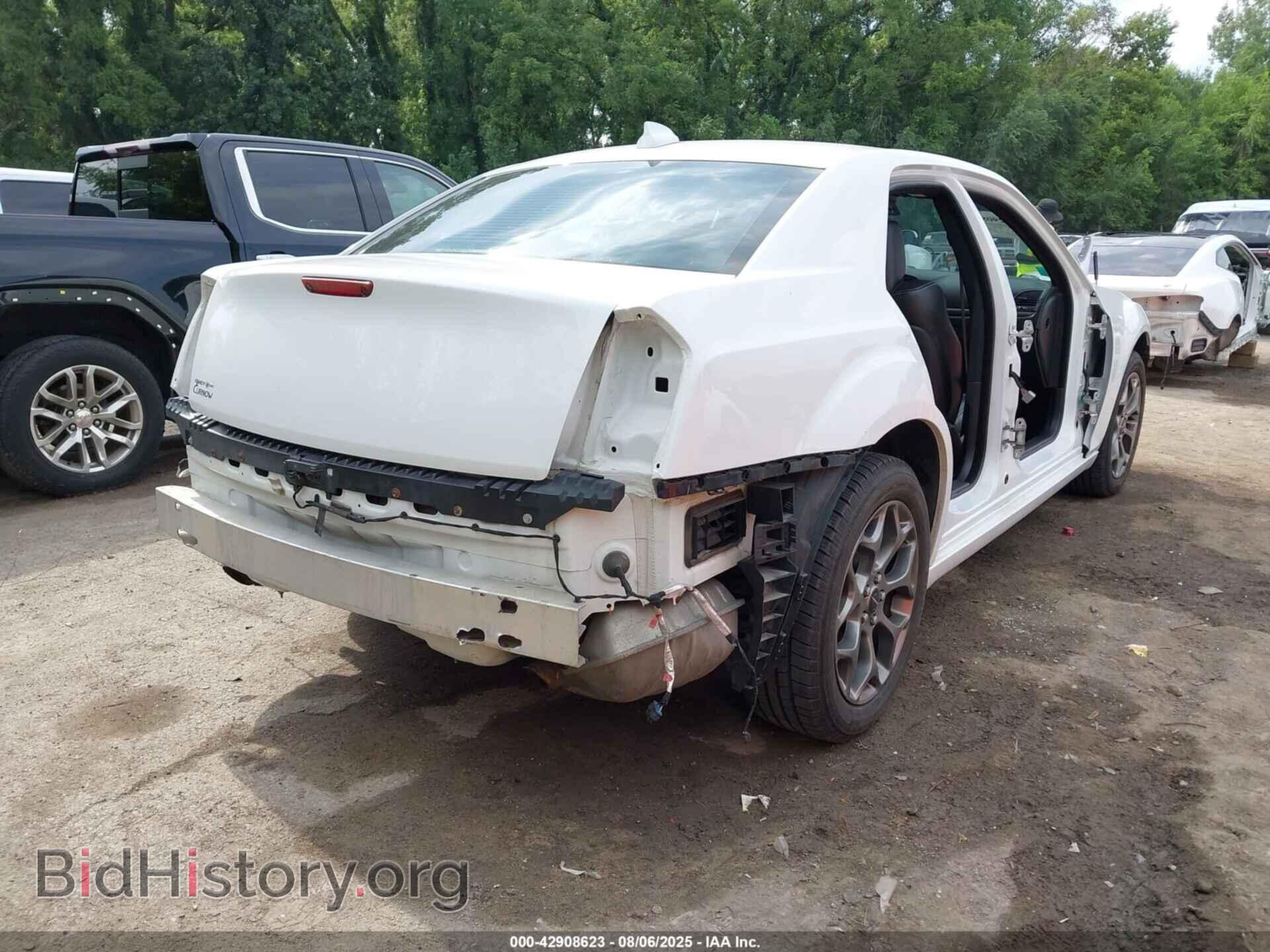 2015 CHRYSLER 300 - VIN: 2C3CCAGG2FH883086 - Фото 4