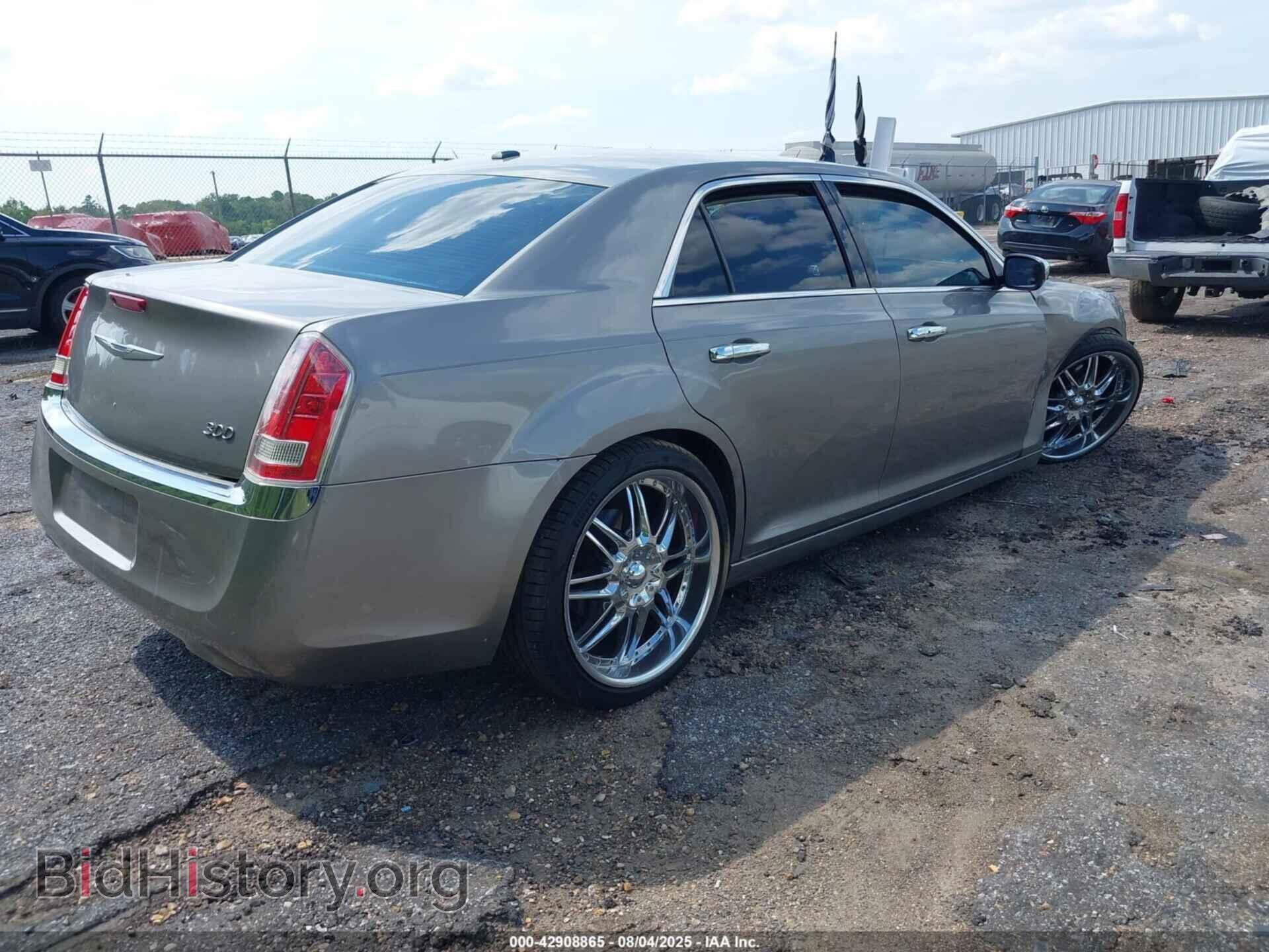 2014 CHRYSLER 300 - VIN: 2C3CCAAG2EH175458 - Фото 4