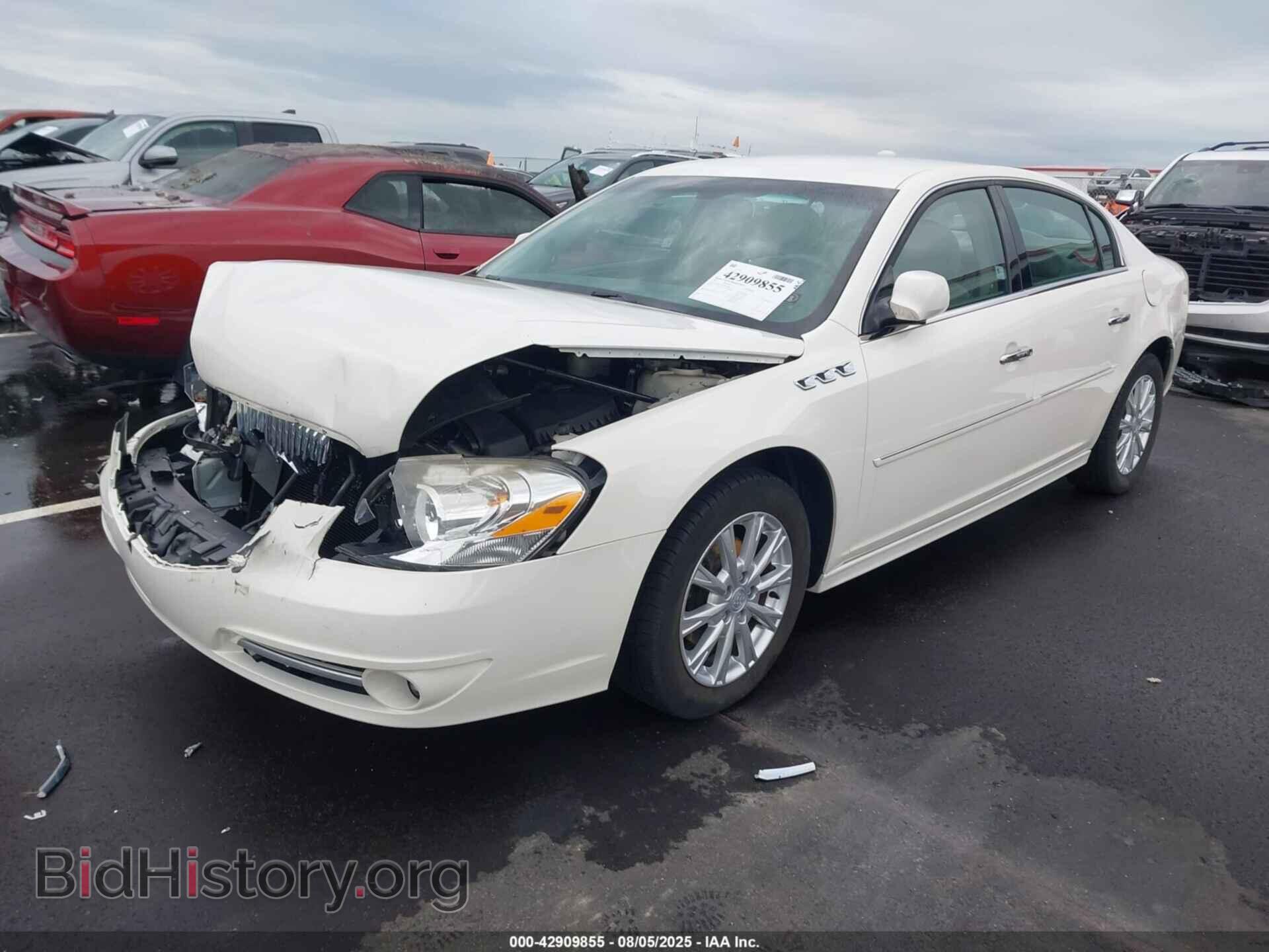 2011 BUICK LUCERNE - VIN: 1G4HC5EM1BU124806 - Фото 2
