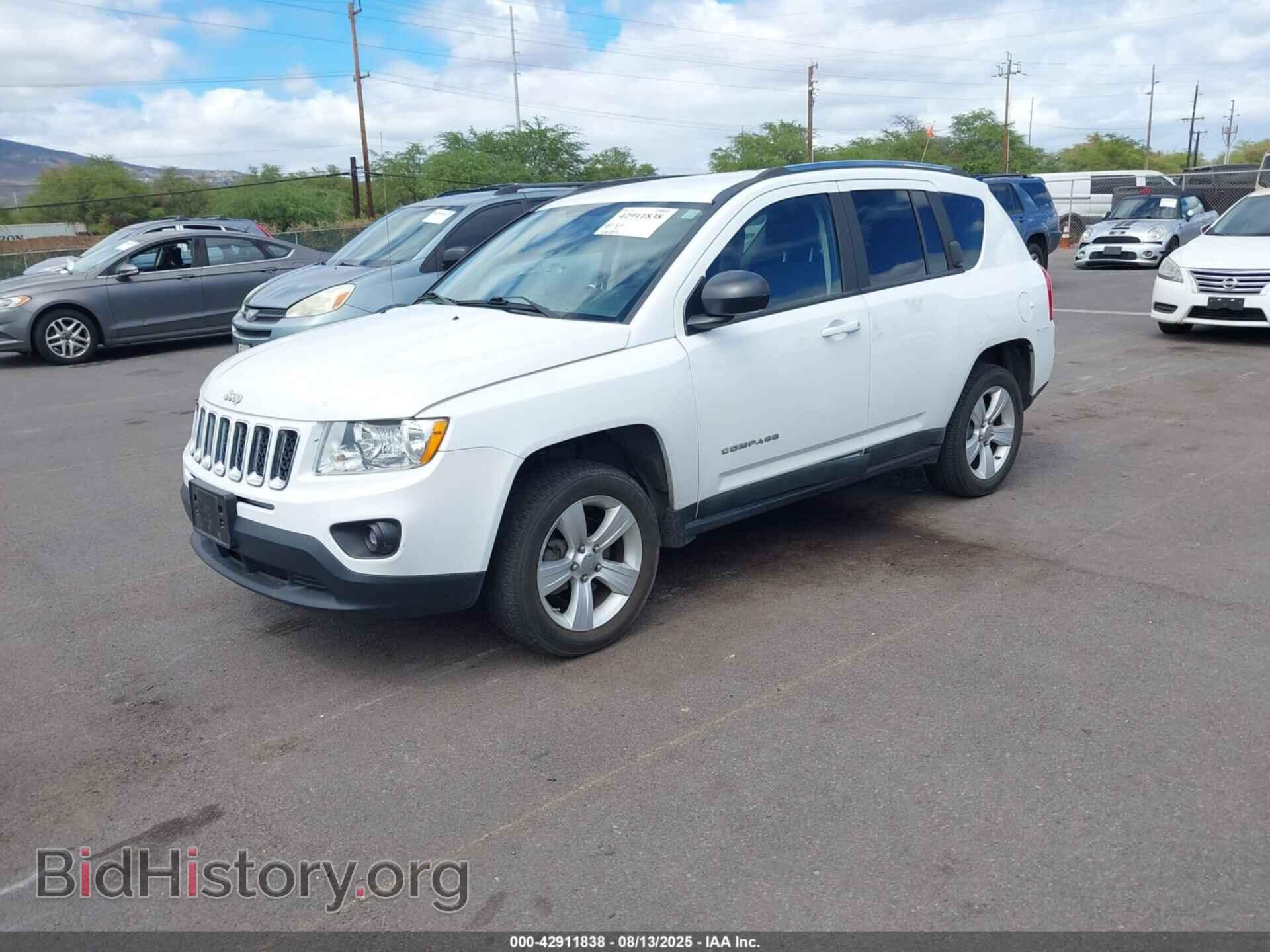2011 JEEP COMPASS - VIN: 1J4NT1FA6BD287921 - Photo 2
