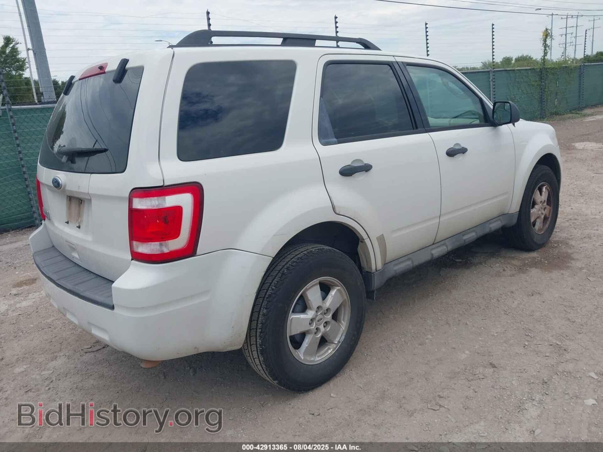 2010 FORD ESCAPE - VIN: 1FMCU0D7XAKB41717 - Фото 4