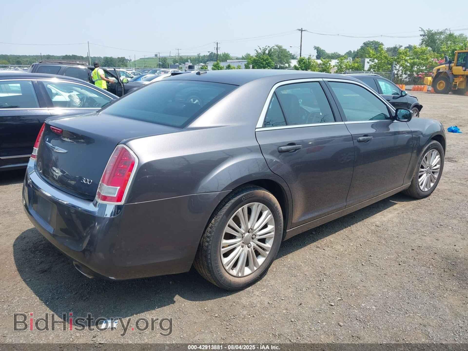 2014 CHRYSLER 300 - VIN: 2C3CCARG0EH136503 - Фото 4