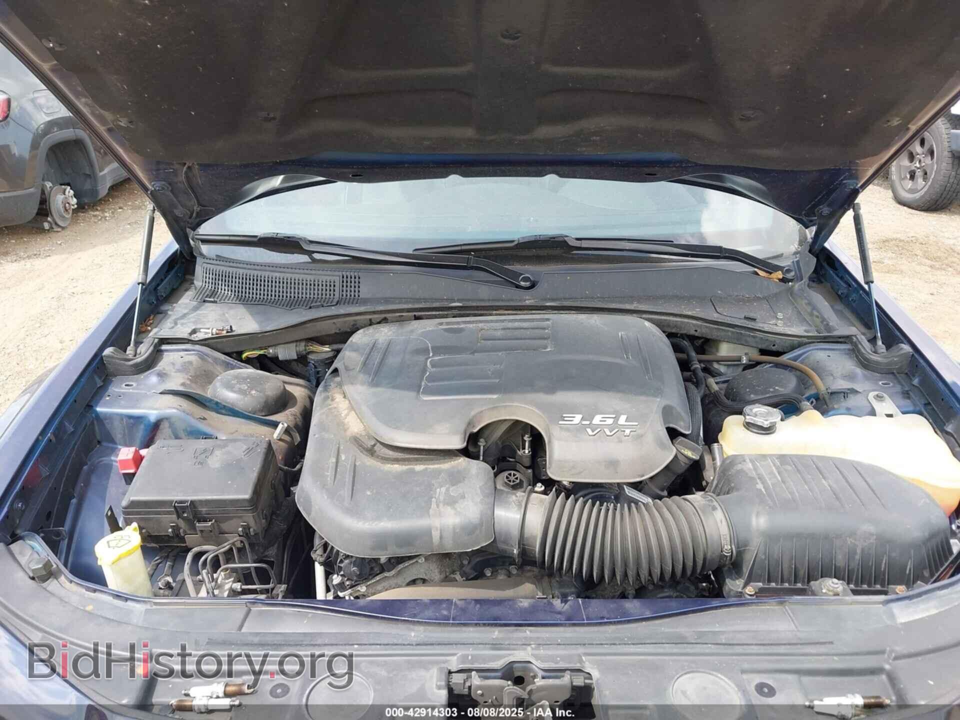 2014 CHRYSLER 300 - VIN: 2C3CCARG7EH149247 - Фото 10