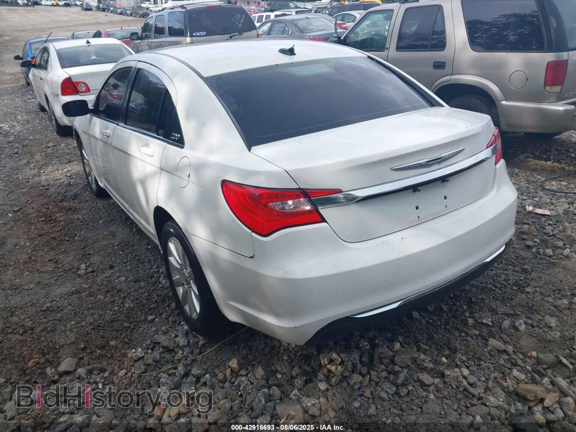2013 CHRYSLER 200 - VIN: 1C3CCBAB2DN640675 - Фото 3