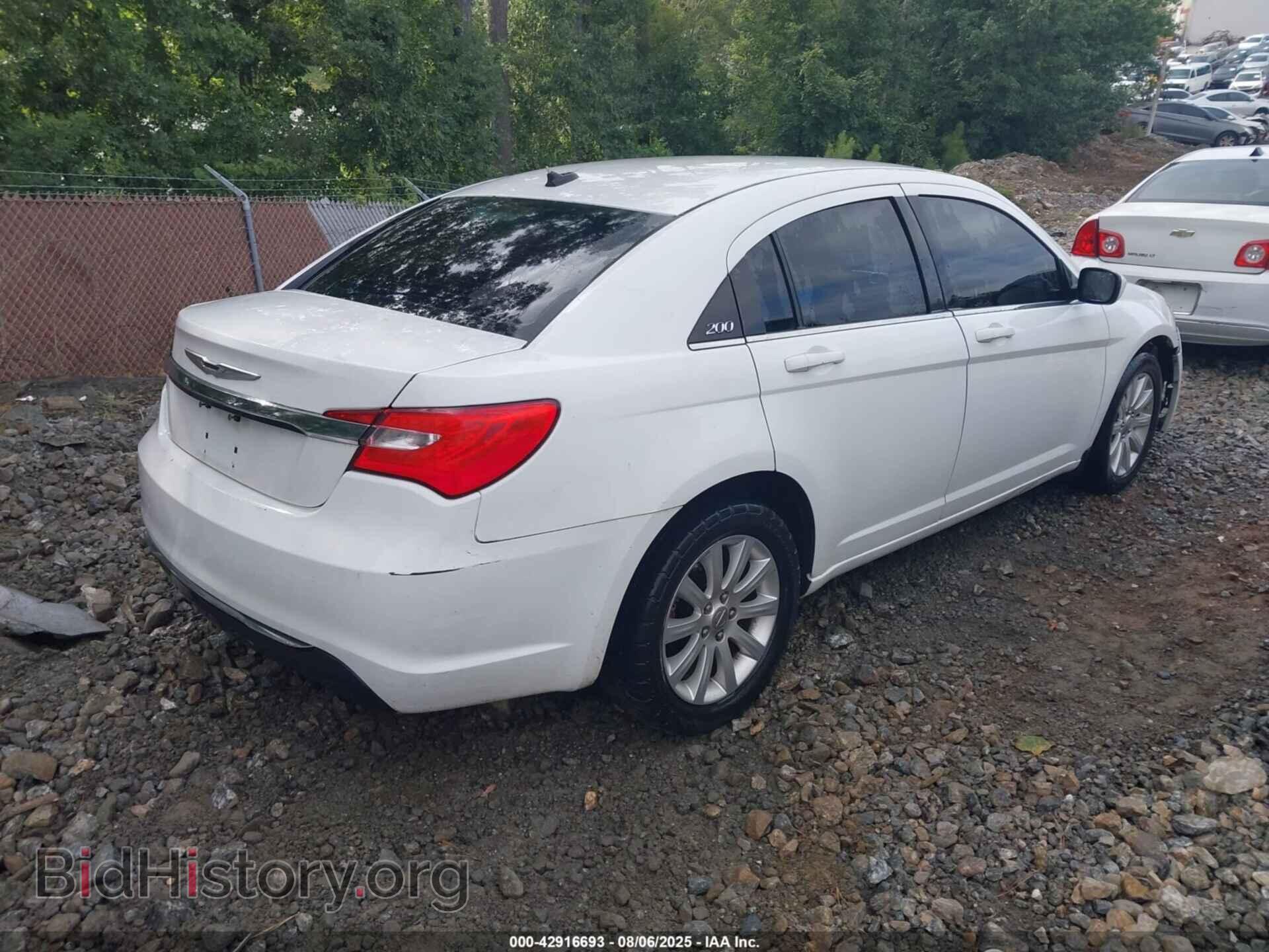2013 CHRYSLER 200 - VIN: 1C3CCBAB2DN640675 - Фото 4