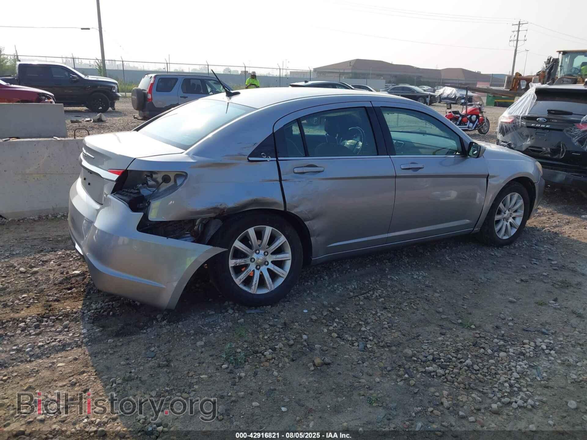 2013 CHRYSLER 200 - VIN: 1C3CCBBB8DN609980 - Фото 4